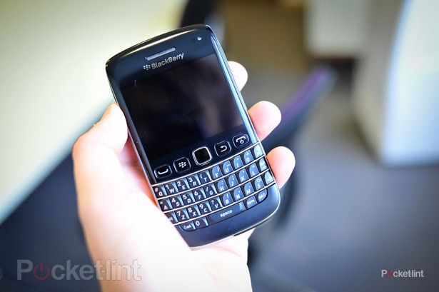 Your old BlackBerry phone is about to die photo 1