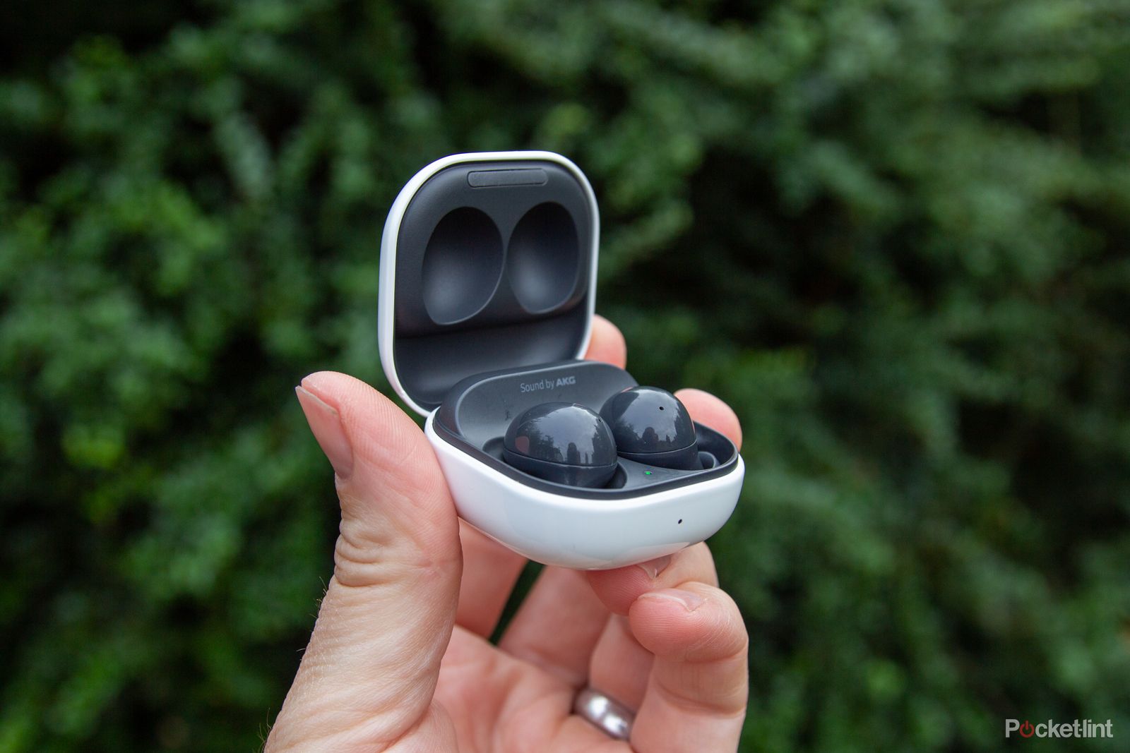 Which are the best Samsung Galaxy Buds headphones photo 2