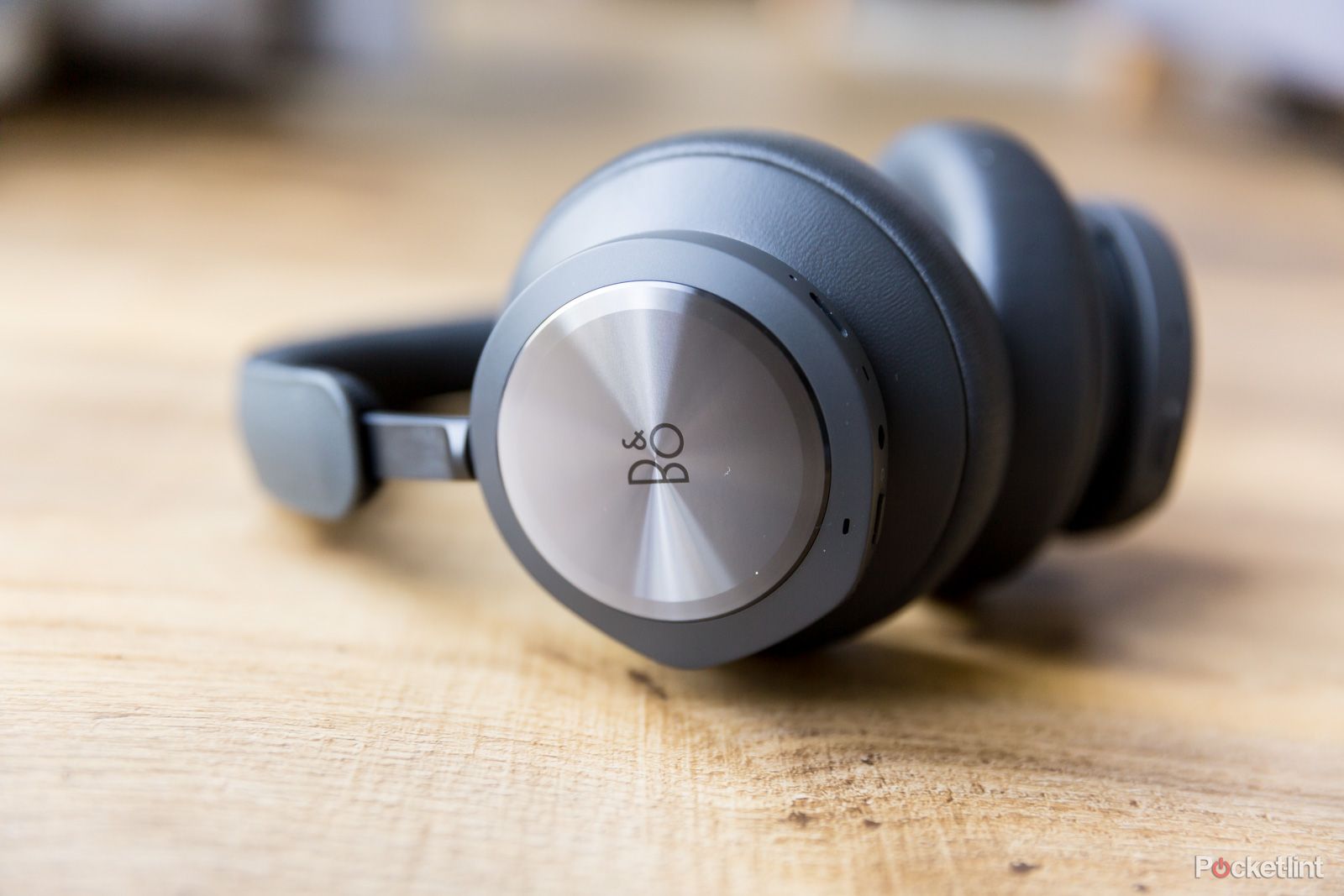 Bang and Olufsen Beoplay Portal 2022 review images photo 5