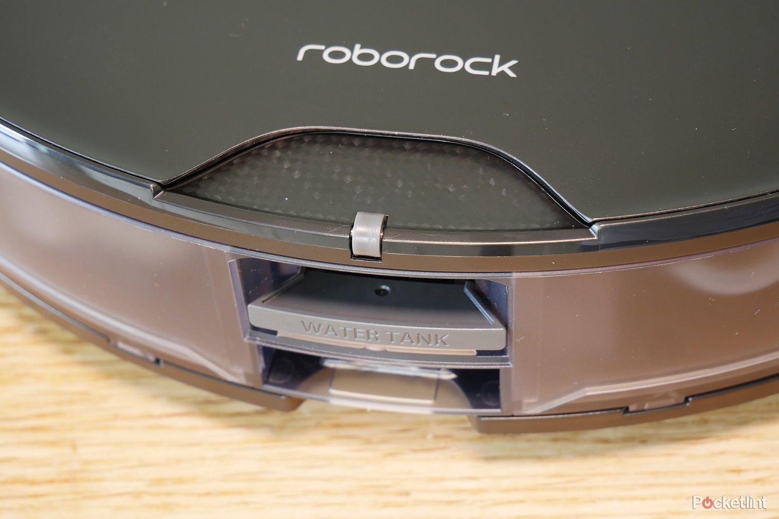 Roborock S7 MaxV Ultra Is a Robot Vacuum and Mop That Actually