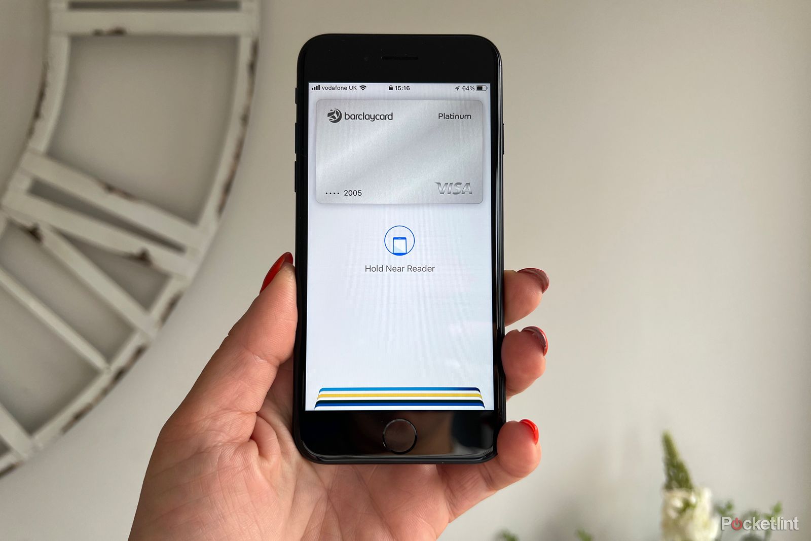 How to use Apple Pay on the Apple iPhone SE photo 1