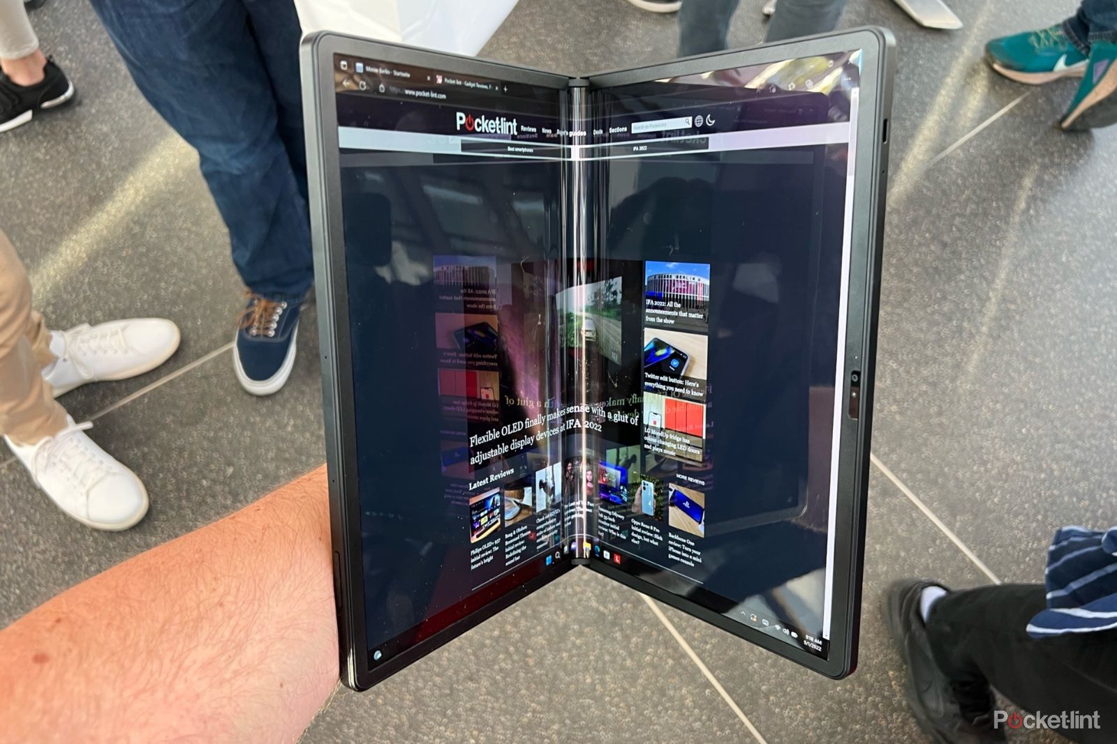Lenovo ThinkPad X1 Fold photo 3