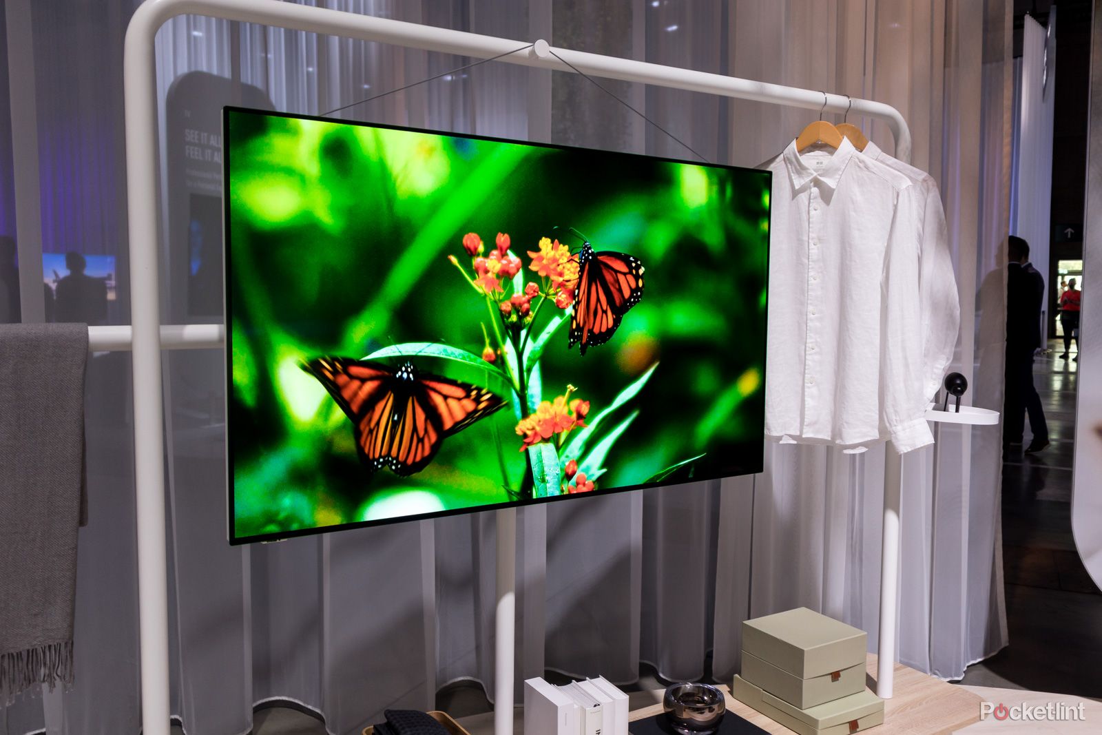 Panasonic wireless OLED TV concept photo 8