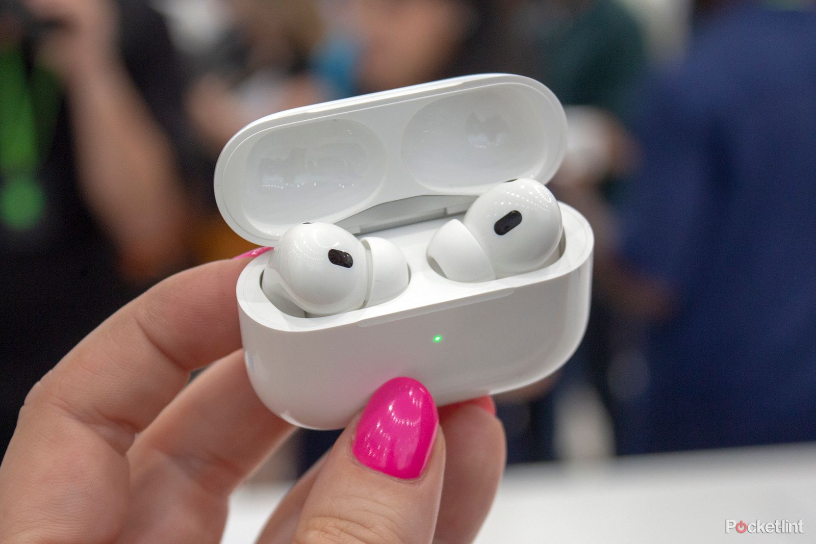 Google's best phone doesn't work with Apple's best earbuds photo 1