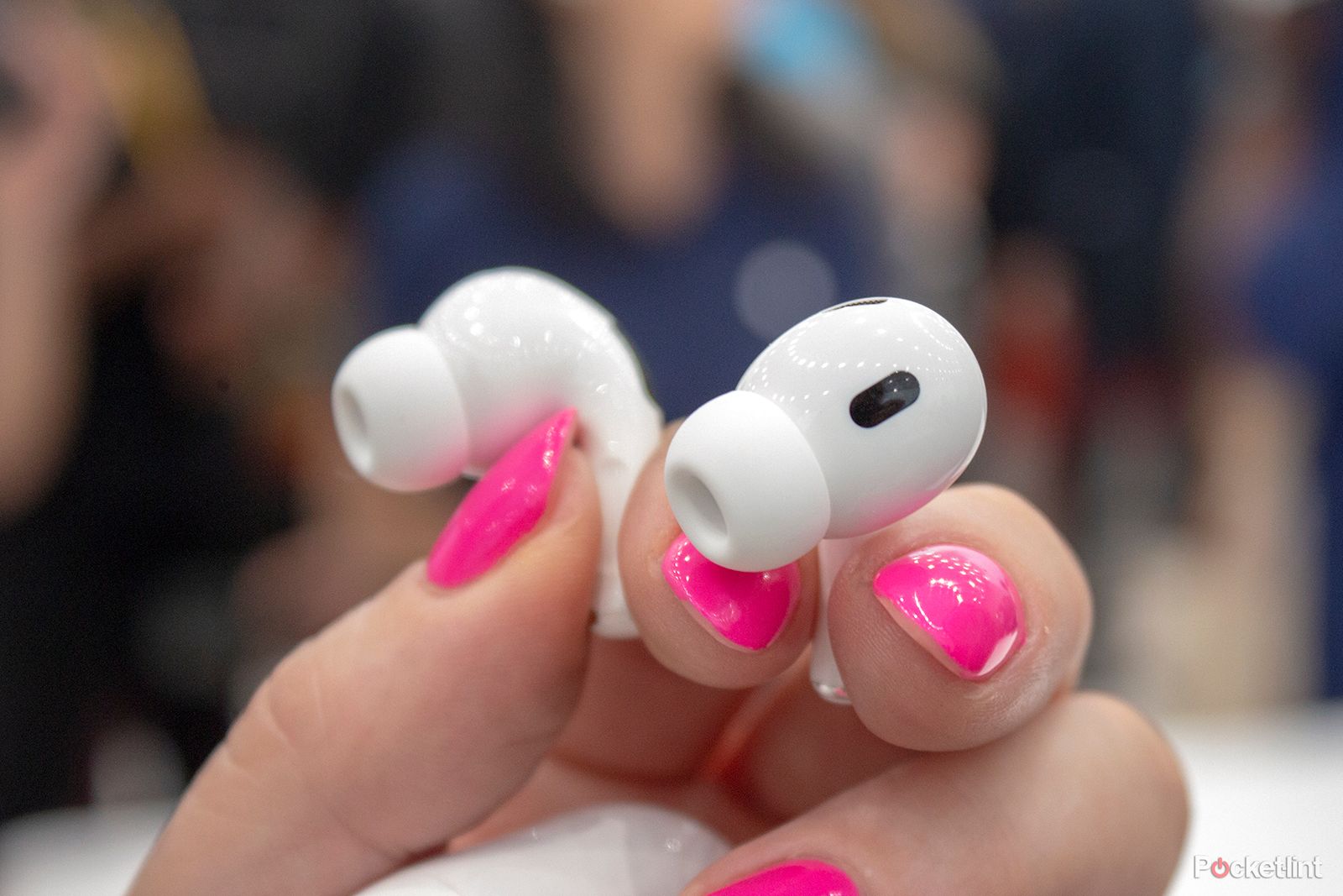 AirPods Pro 2 update fixes an infuriating Pixel phone bug photo 1