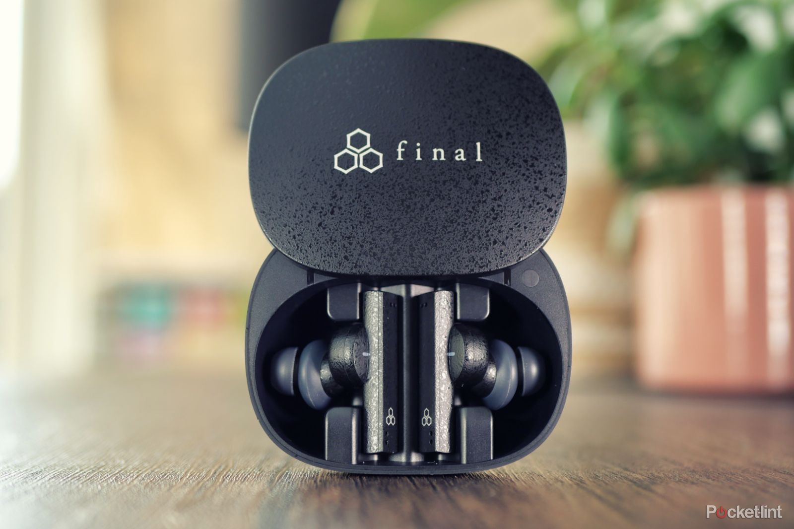 Connecting earbuds hot sale to pc