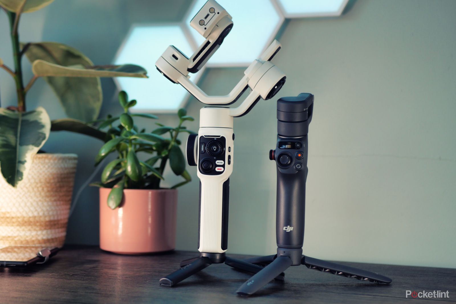 Zhiyun Smooth 5S vs DJI Osmo Mobile 6 (4)