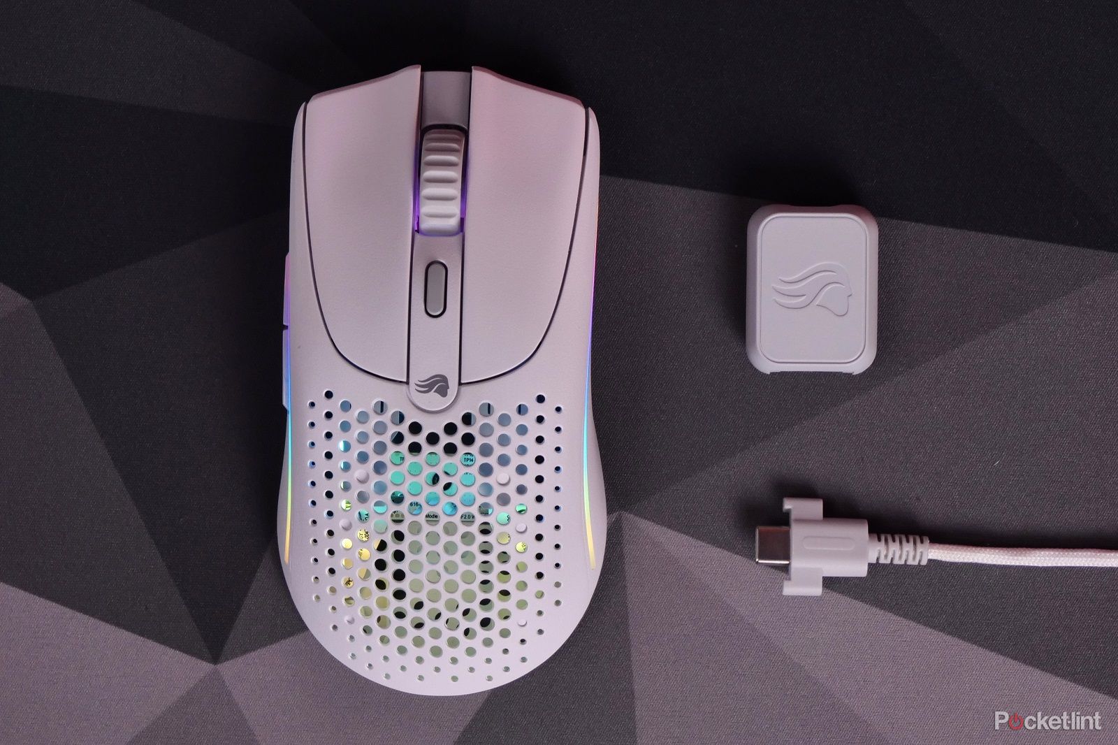 Glorious Model O2 wireless gaming mouse review 4