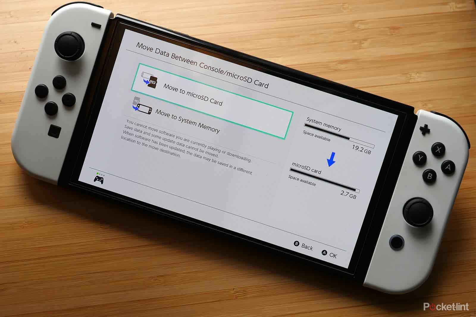 Så här flyttar du nedladdade Nintendo Switch-spel till ett microSD
