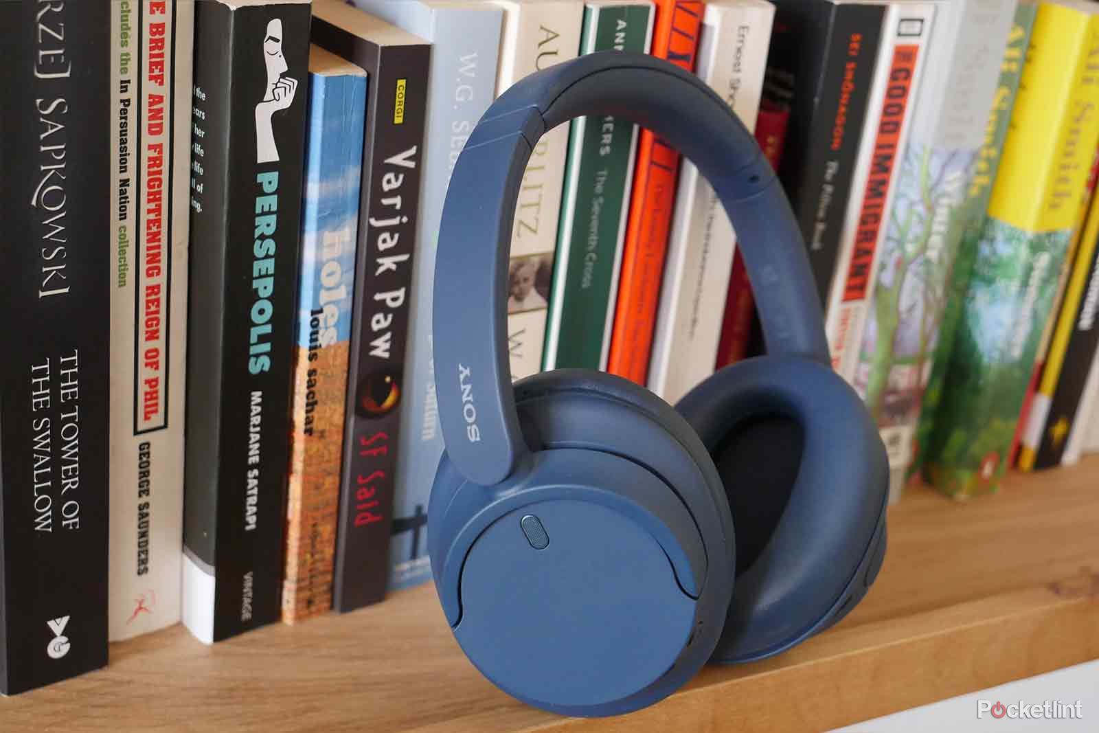 I tried Sony's WH-CH720N noise-canceling headphones, and they're a big win  for budget shoppers