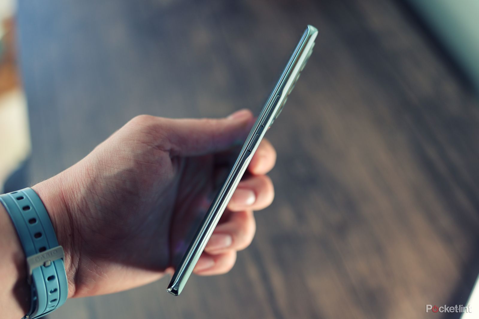 Vivo V27 (10)