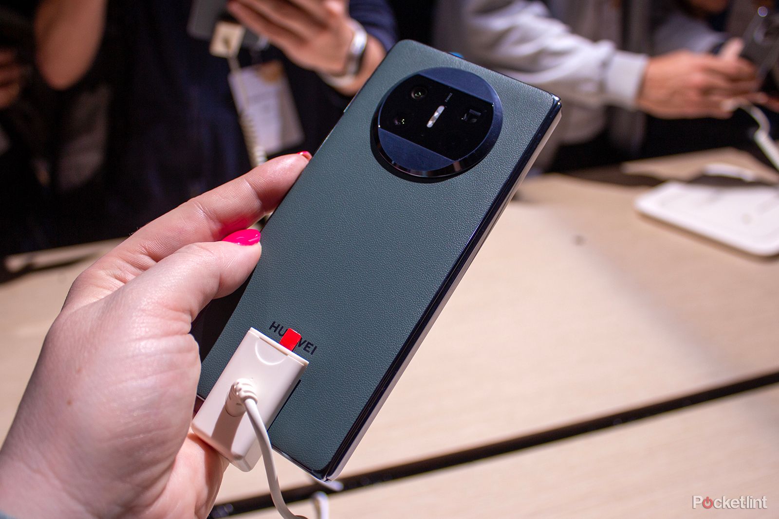 Практический опыт Huawei Mate X3: первые впечатления от конкурента ...