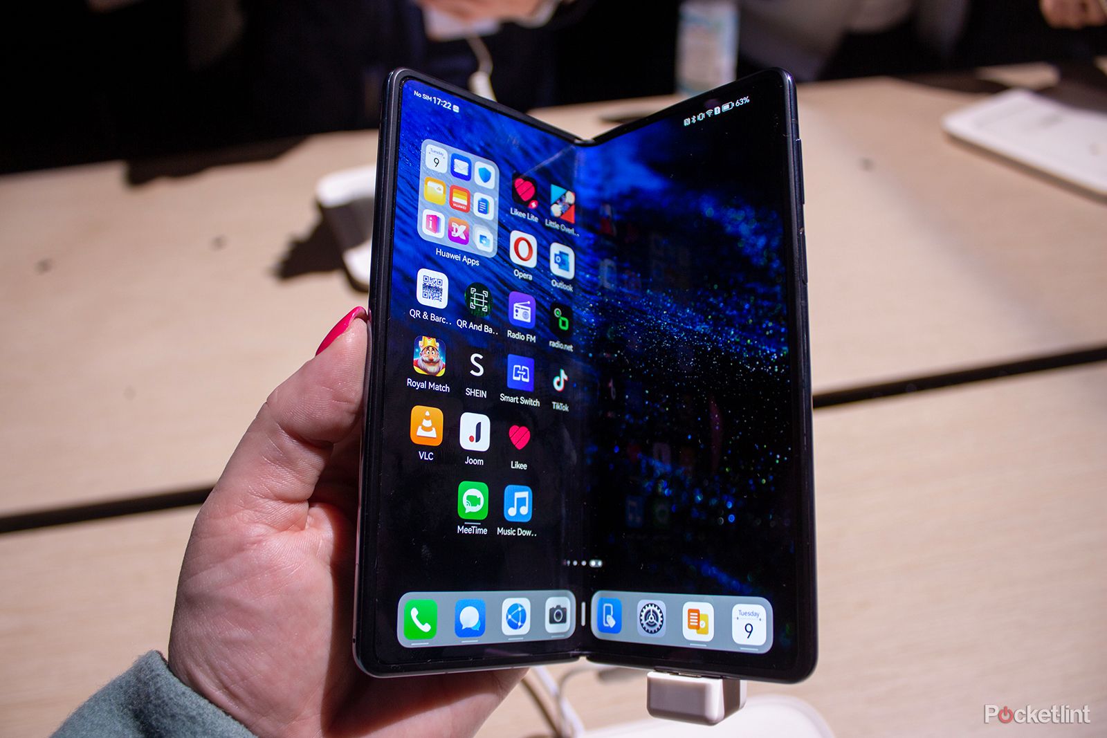 Huawei Mate X3 Hands-on: Foldable Hardware at its Best