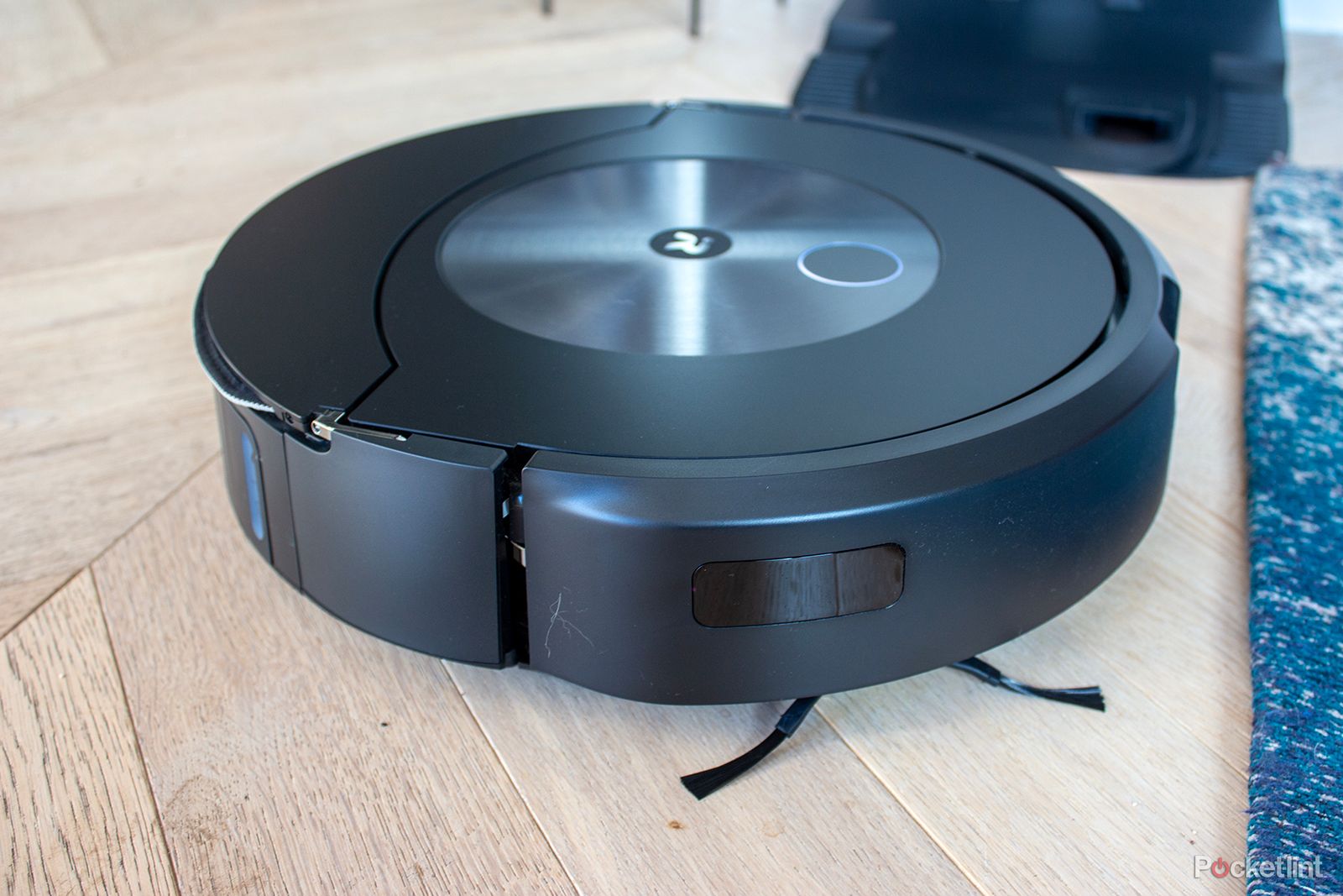 iRobot drops its first-ever combo mop and vacuum robot, the Roomba Combo  j7+