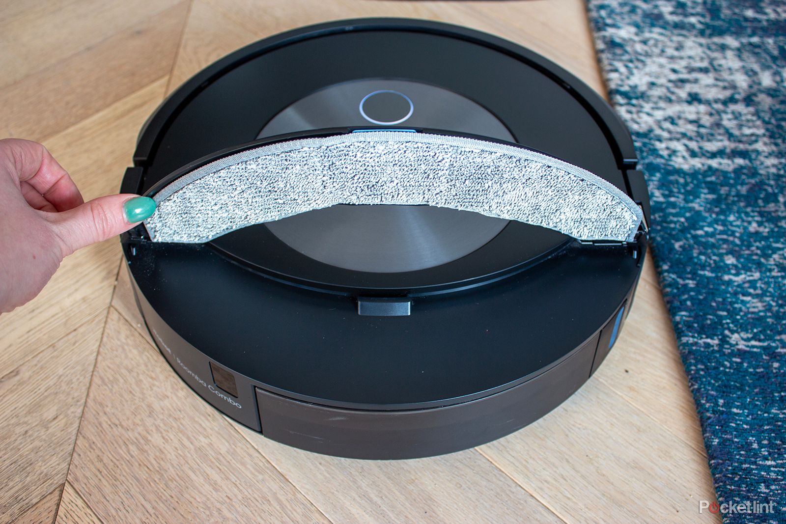 Depósito para Roomba i7+ con sistema de extracción automático