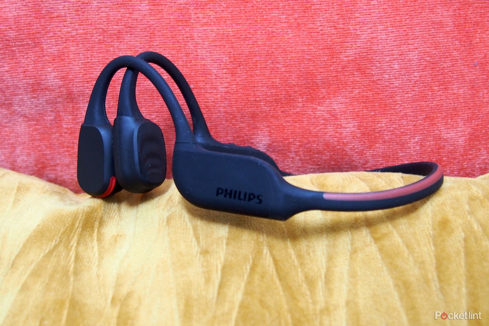 Philips TAA7607BK/00 Casque Sport sans Fil Ouvert, Protection IP66  Résistant aux Éclaboussures et à la Sueur, 9 Heures d'Autonomie, LED de  Sécurité