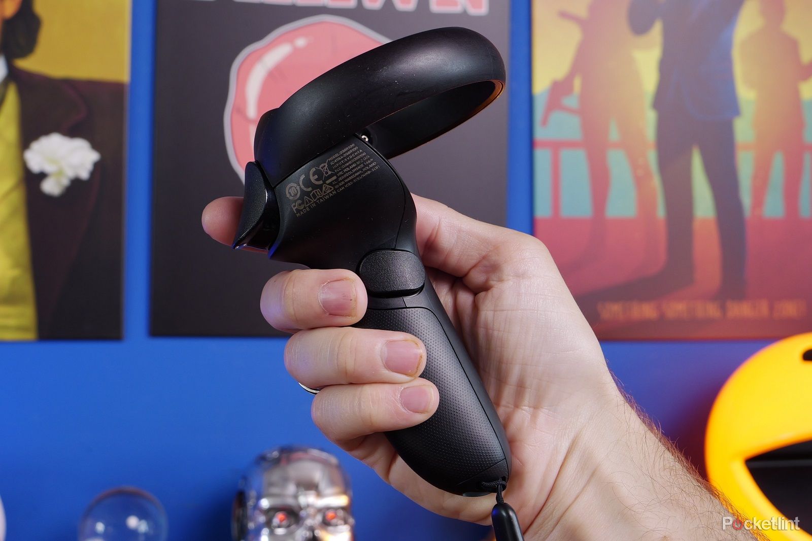 HTC Vive XR Elite Review controllers 3