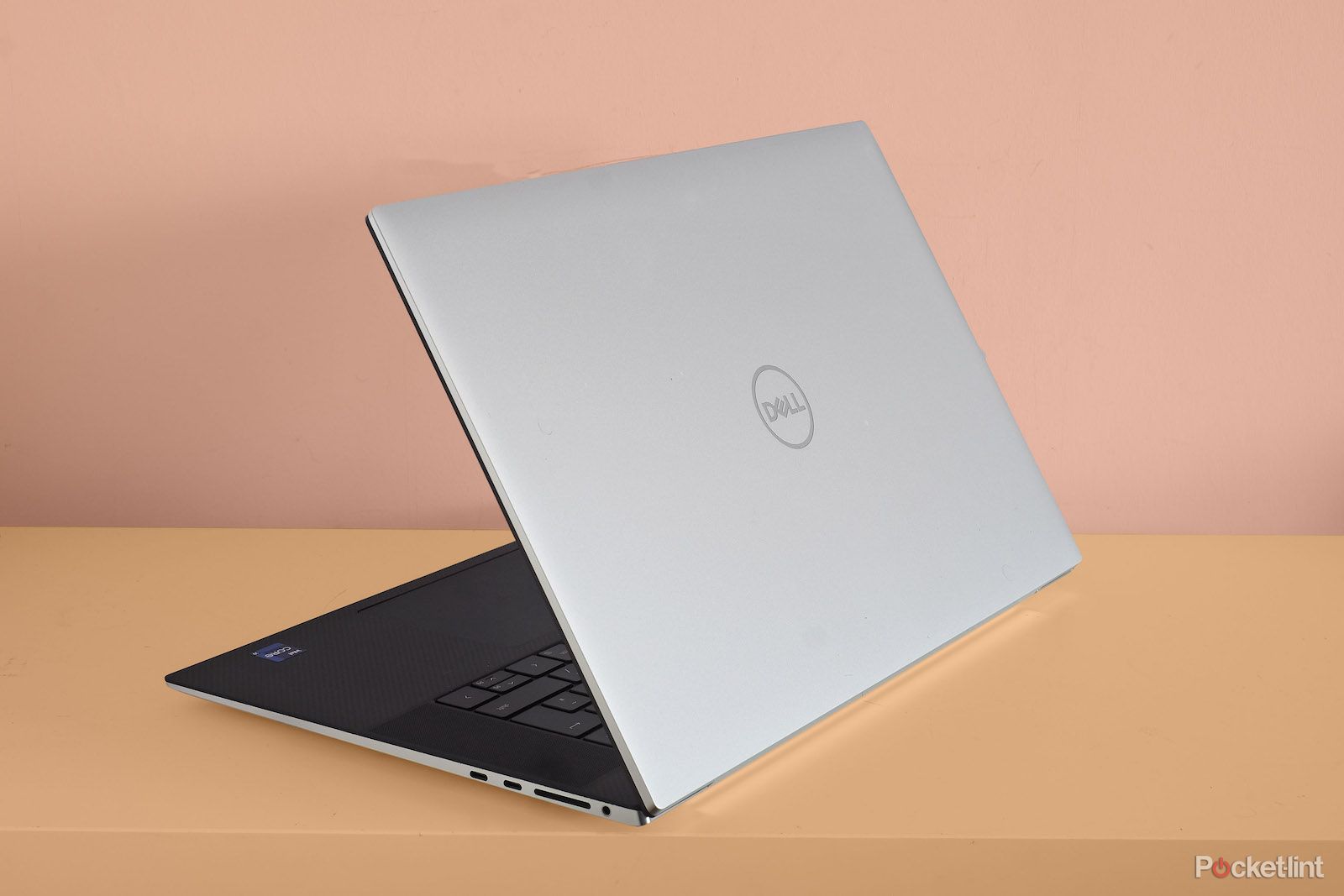 Dell-XPS-17-4-1