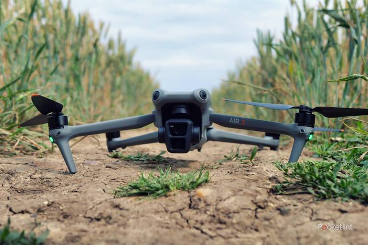nuevo dji air 3 a punto de despegar