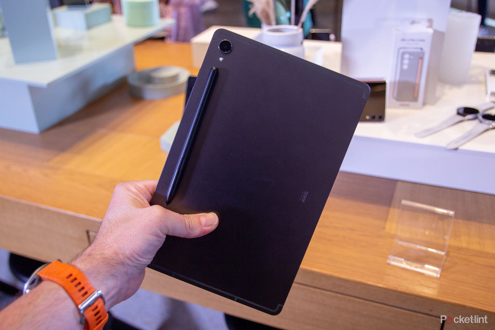 Samsung Galaxy Tab S9 FE vs. Galaxy Tab S9: Great value or a false economy?