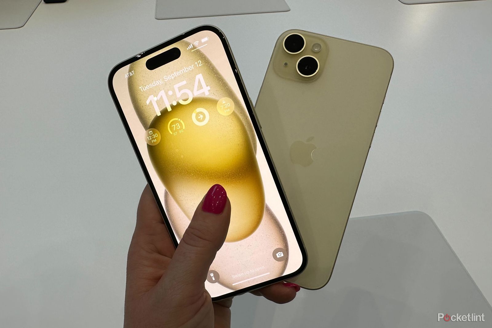 iphone-15-yellow-handson