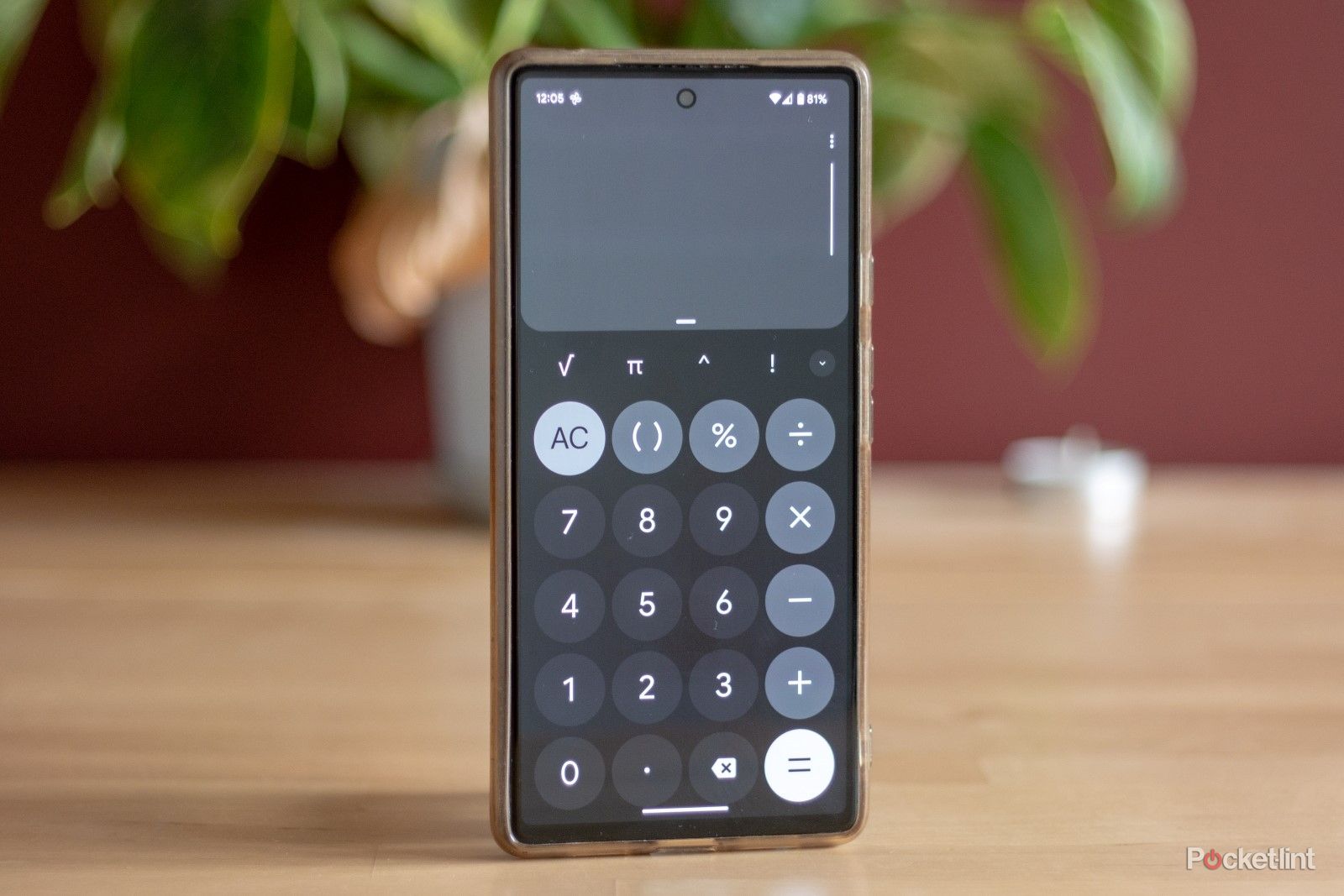 How to turn on Monochrome theme in Android 14