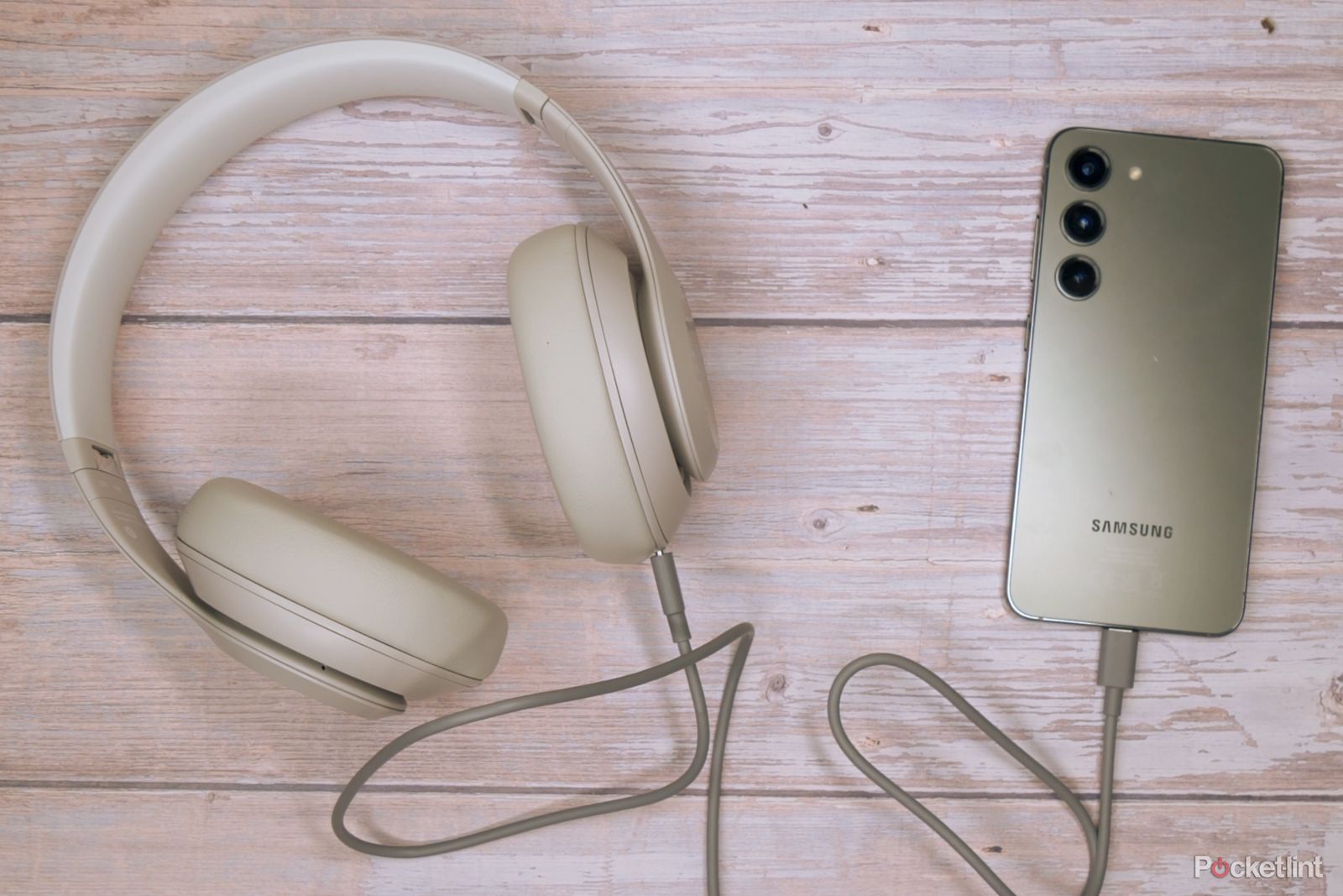 These hauntingly good Beats headphones deals are all treat, no trick