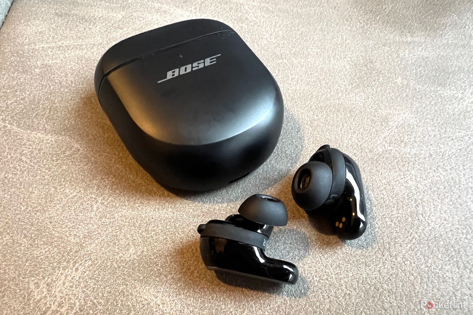 Bose QC Ultra Earbuds 6