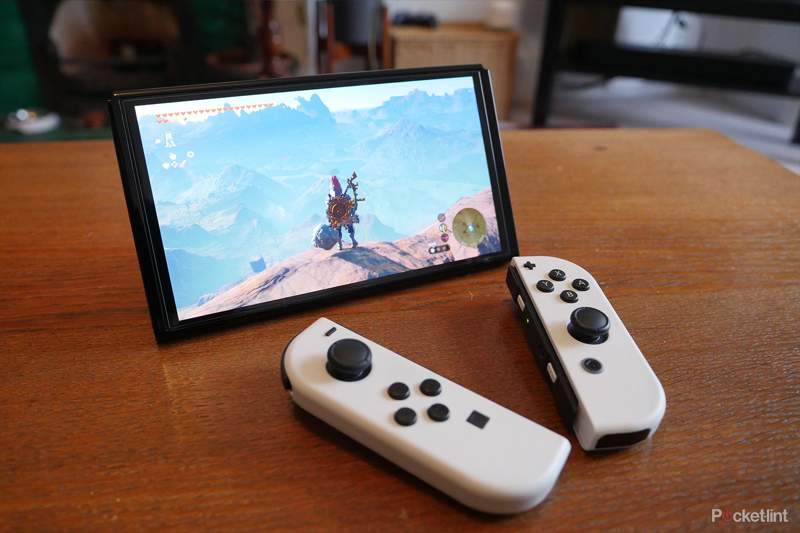 Nintendo Switch OLED Review - The Best Portable Experience Yet