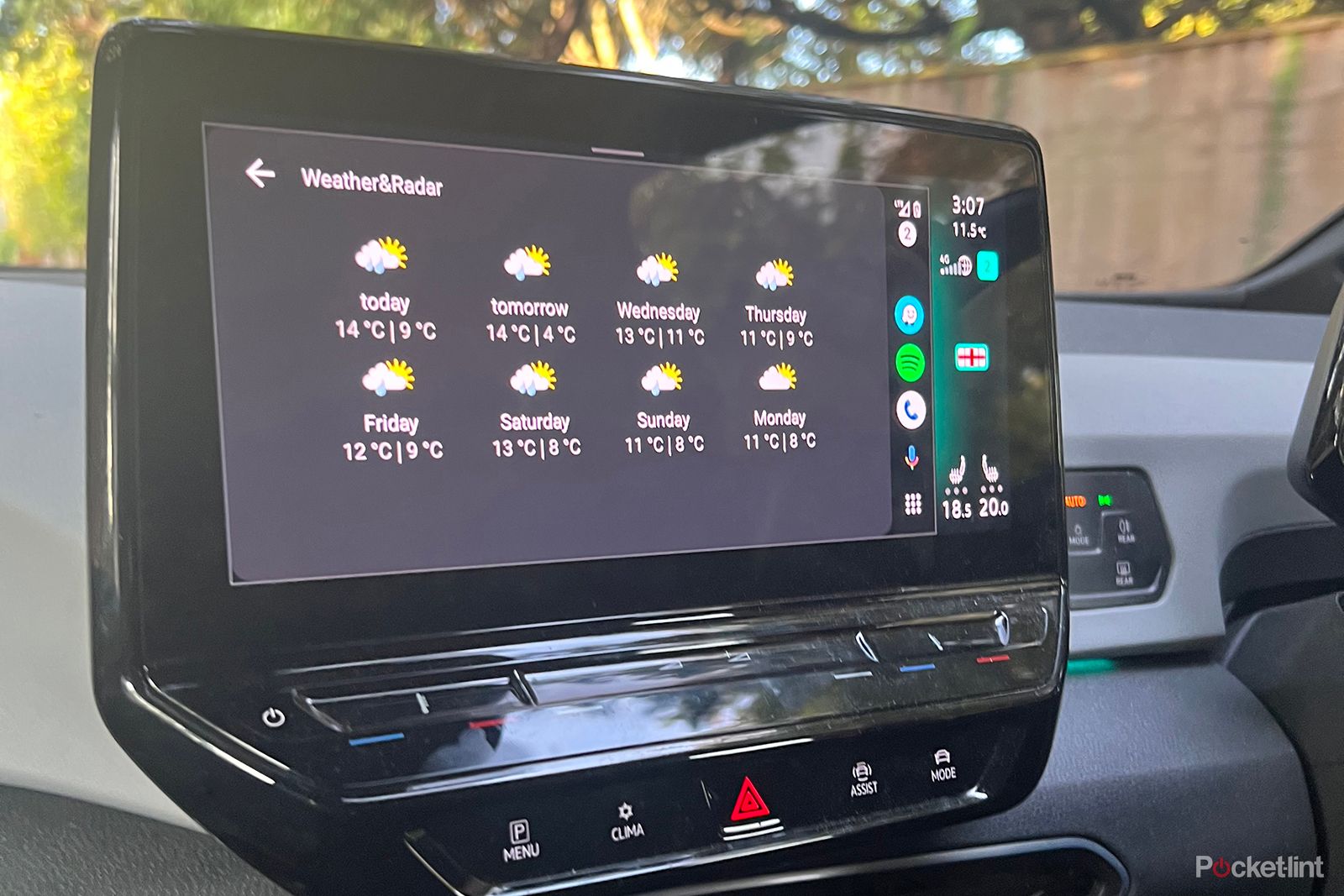 Android Auto Weather & Radar app weather forecasts view in-car