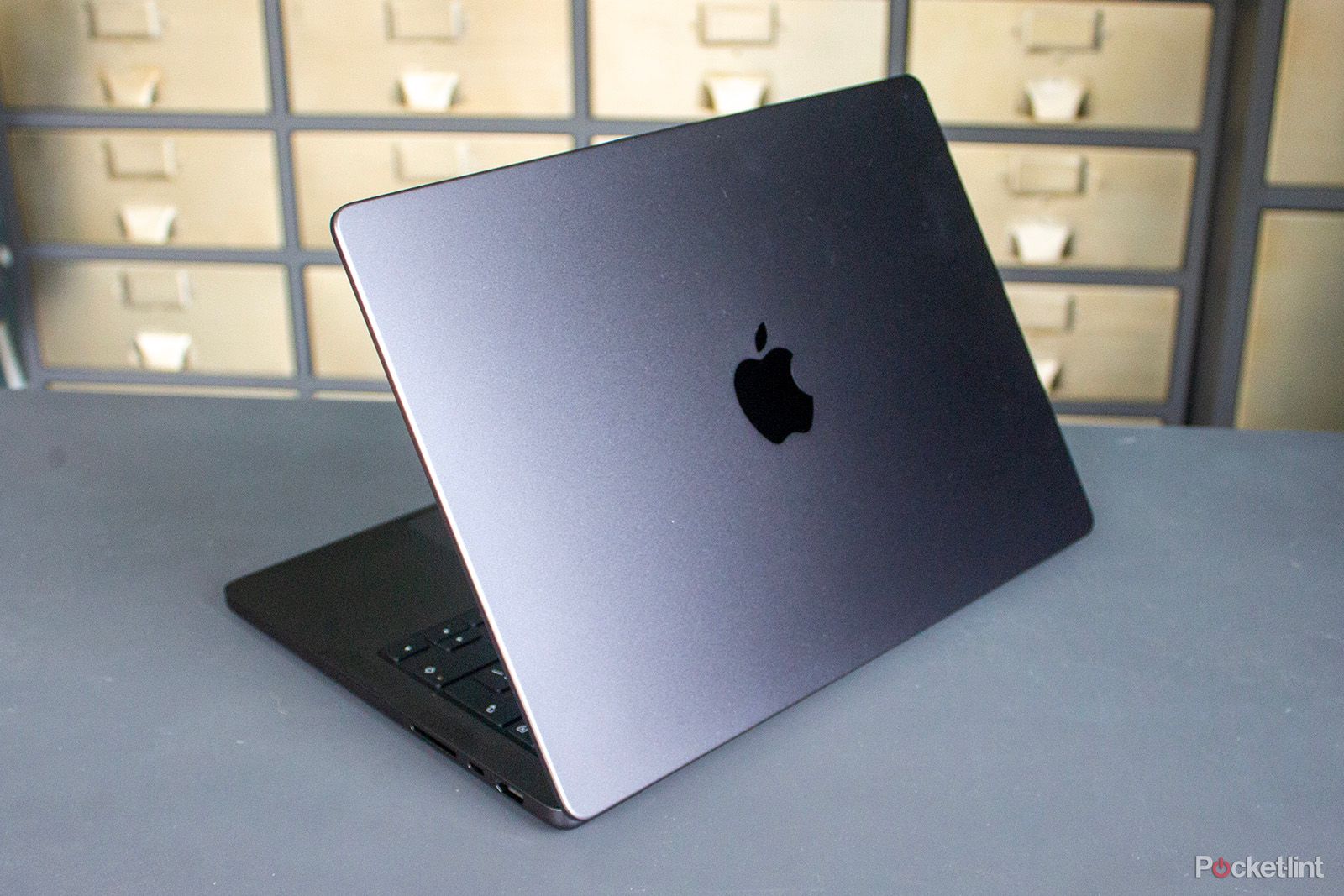 Apple MacBook Pro M3 - 12