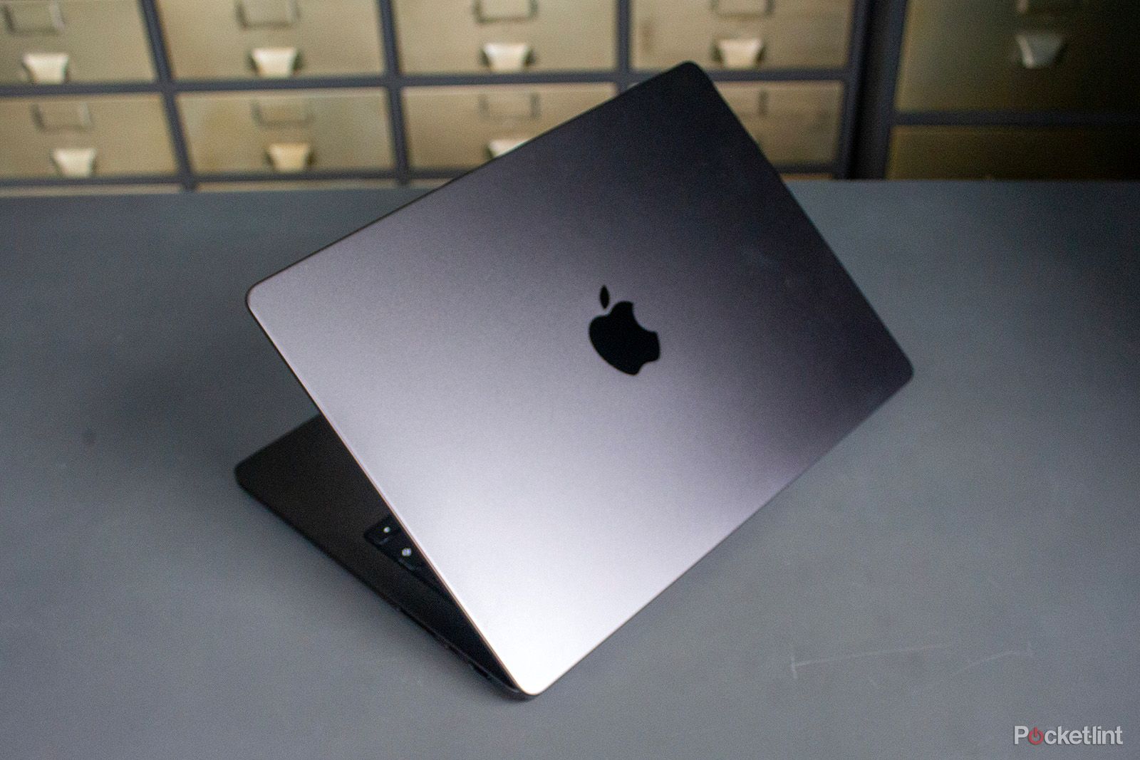 Apple MacBook Pro M3-29