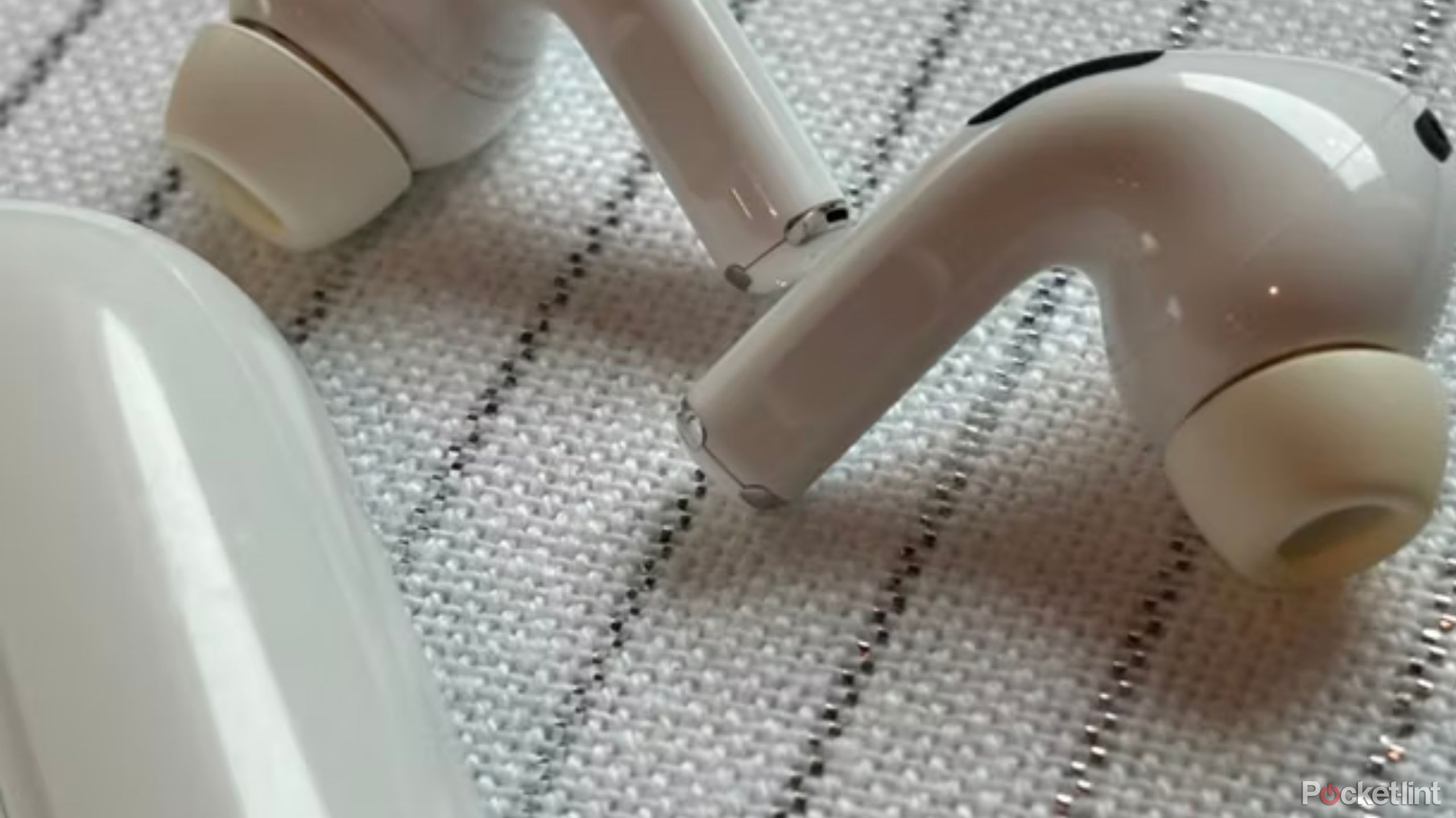 AirPods Pro 2 removed from the case