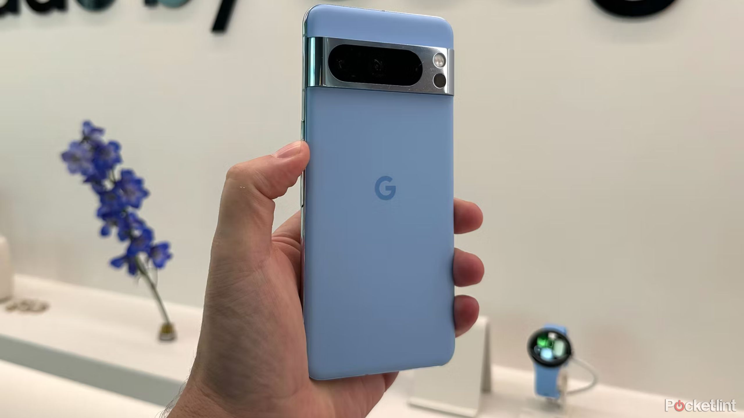 Google Pixel 8 Pro - hands on - 1