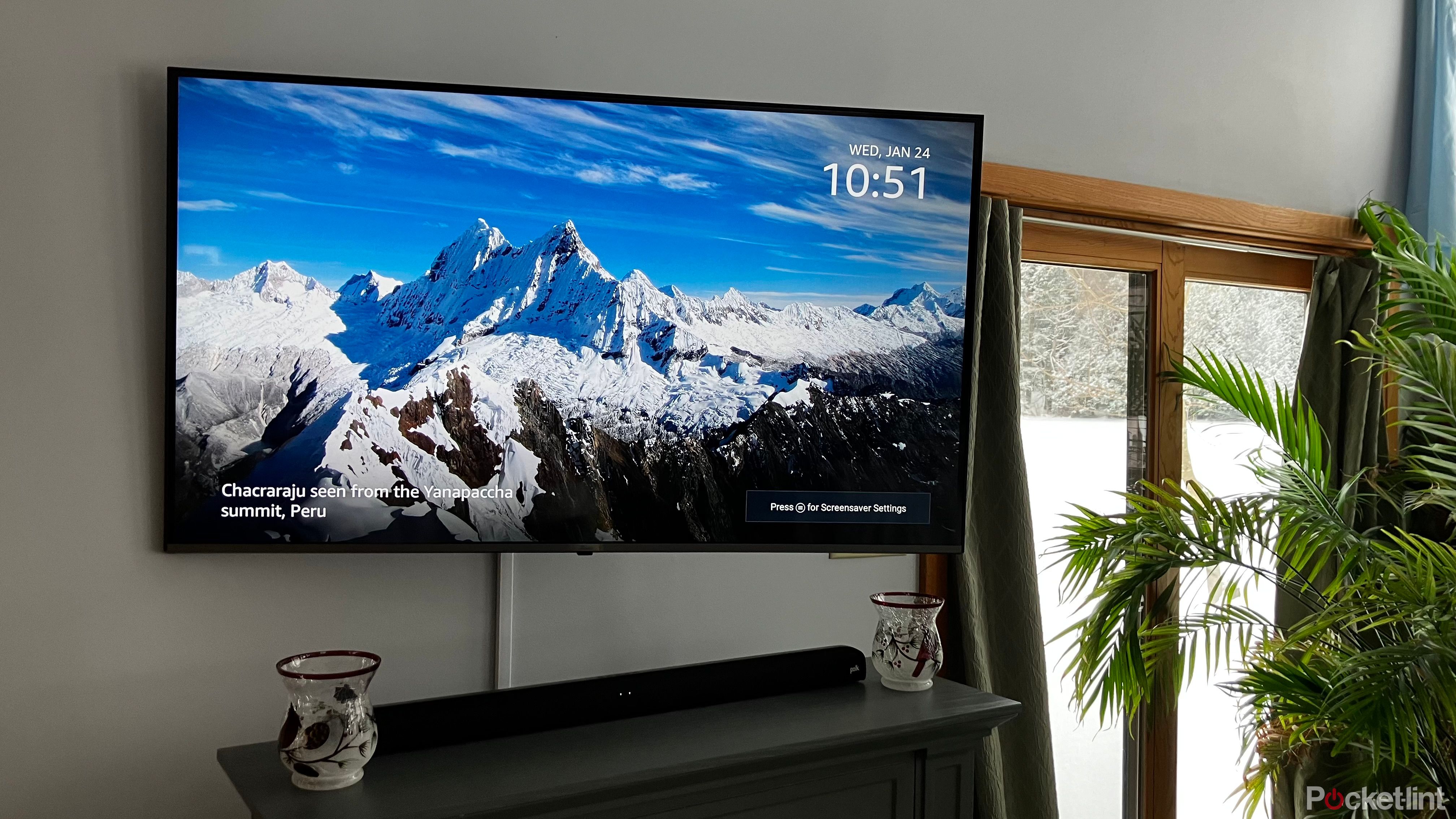 wall mounted tv 7