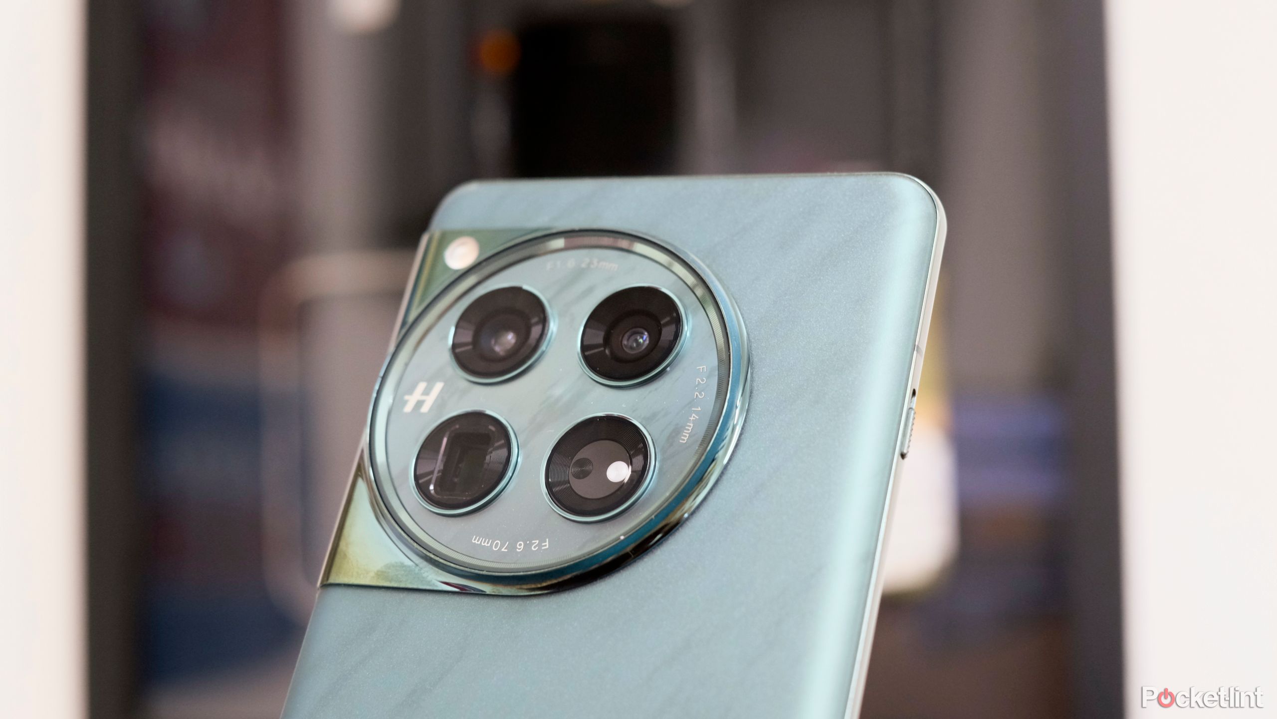 OnePlus 12 camera-2