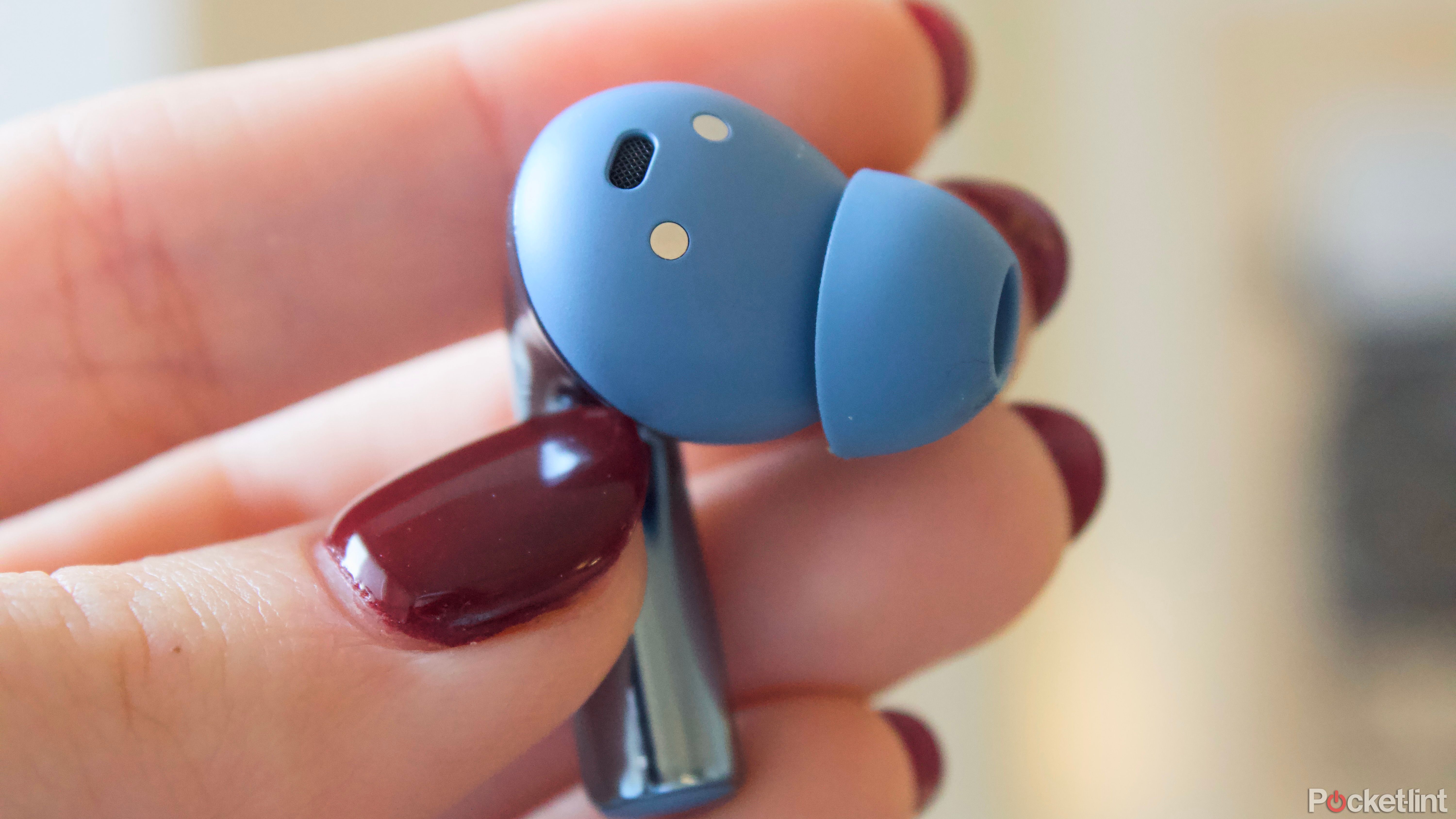 OnePlus Buds 3 single earbud 