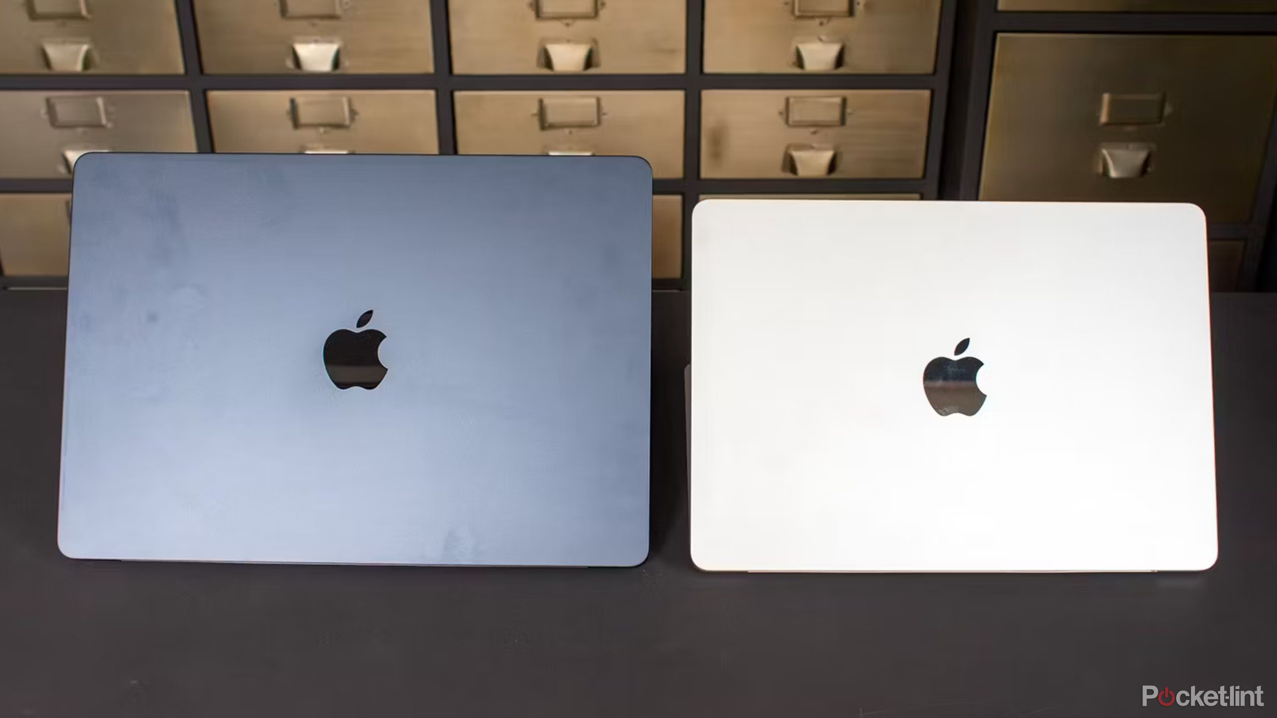 Apple MacBook Air - 23-1