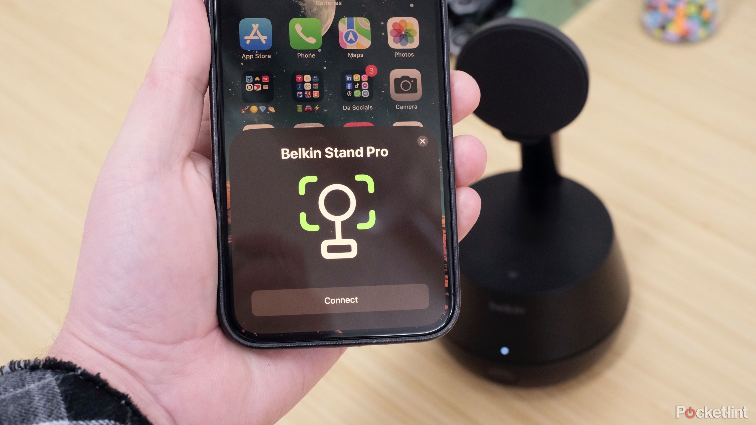 Belkin Auto-Tracking Stand Pro-4
