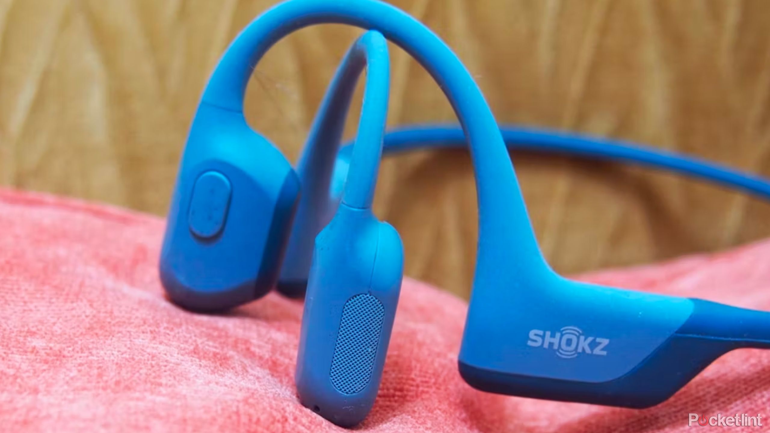 Auriculares Bluetooth Multipoint SHOKZ Openrun Pro (Open Ear - Micrófono -  Negro)