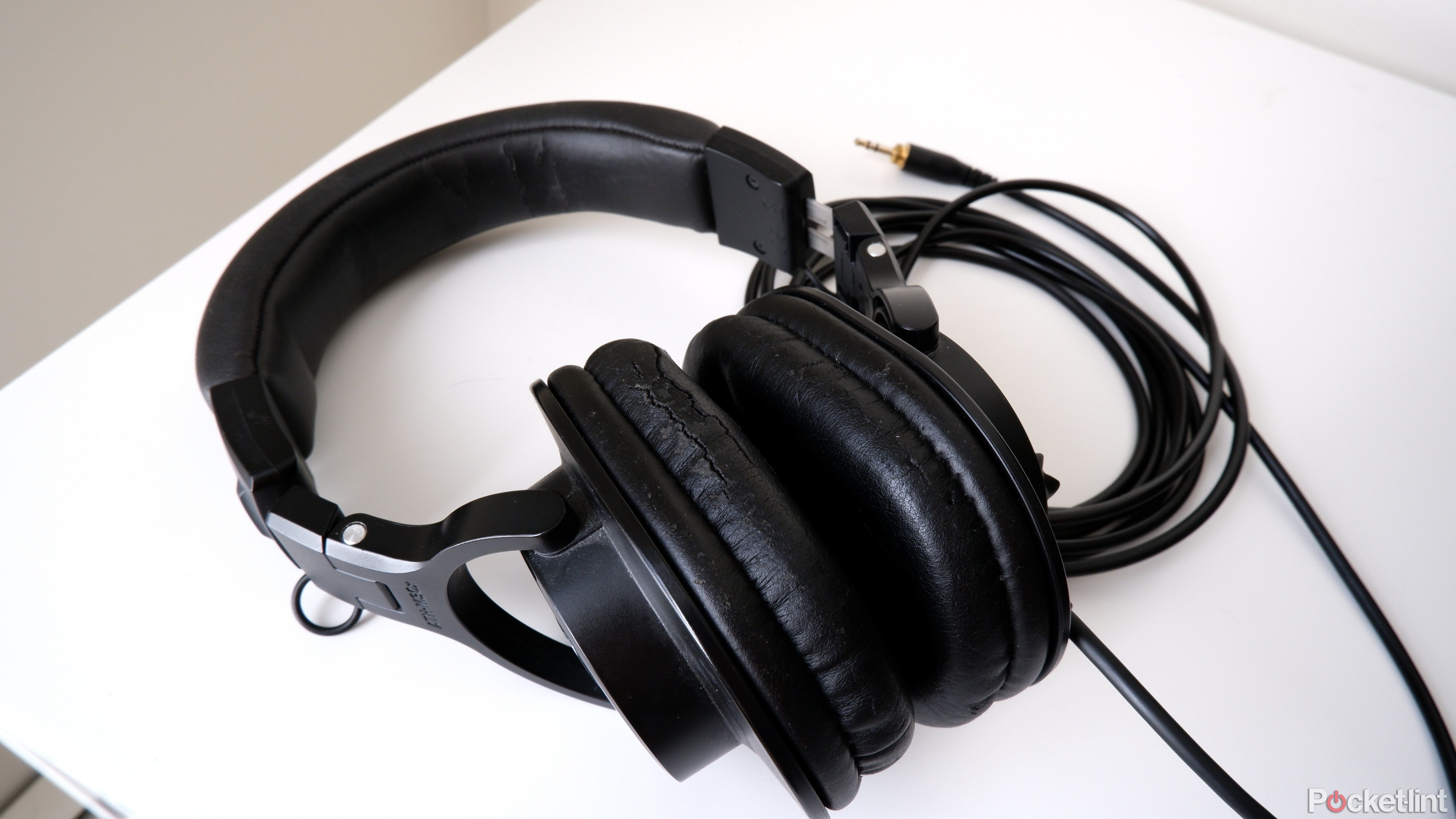 The Audio-Technica ATH-M30x with the whole cable and 3.5mm jack visible