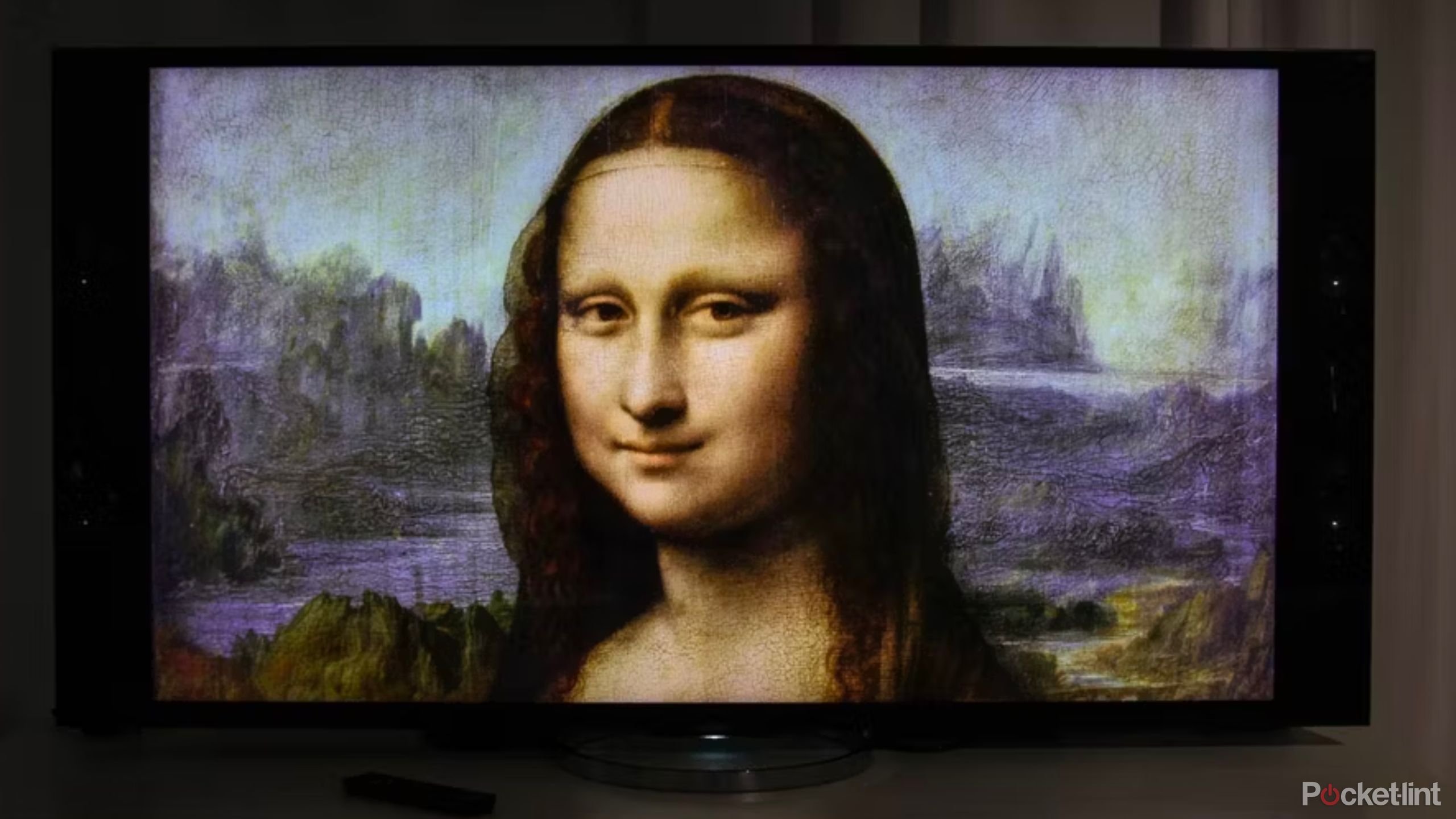 Sony bravia x9 tv featuring the Mona Lisa. 