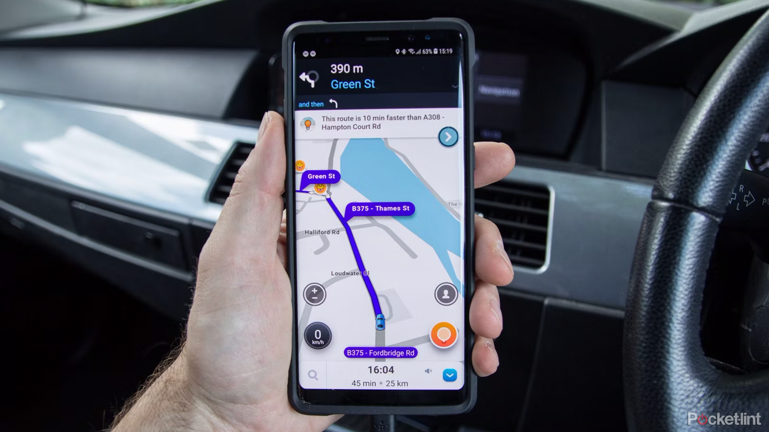 Using the Waze app in your car