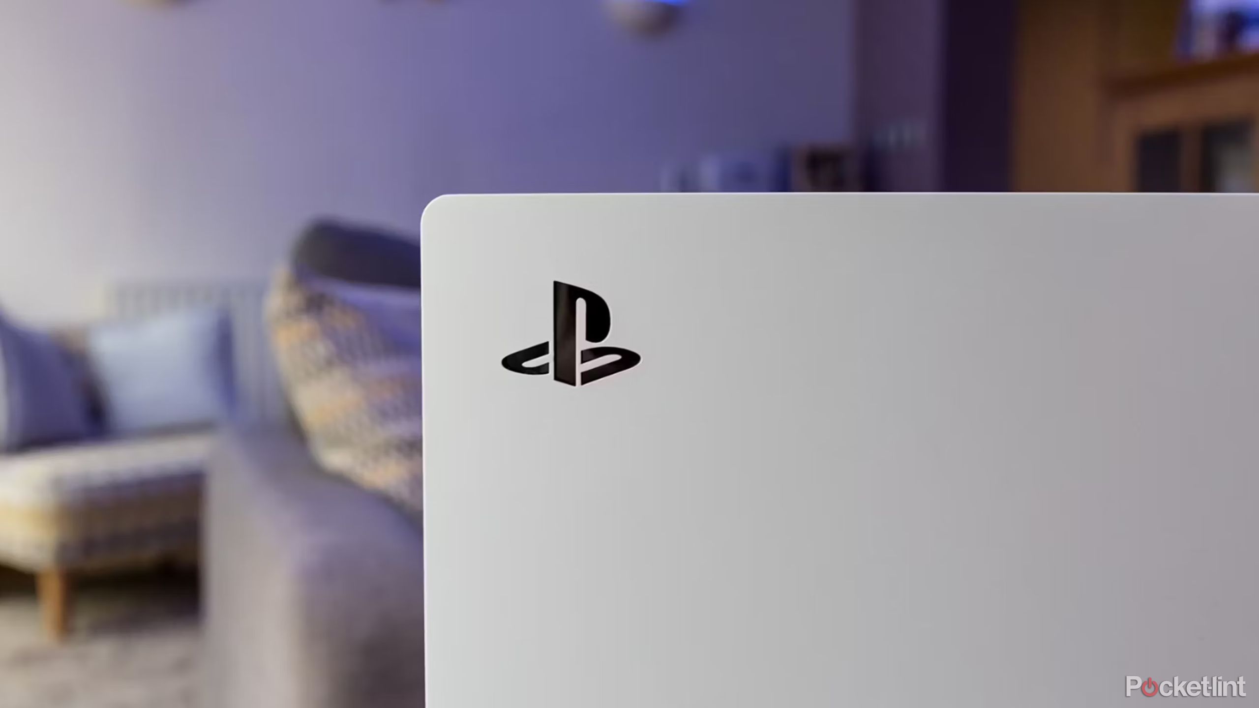 Um close do PlayStation 5 da Sony.