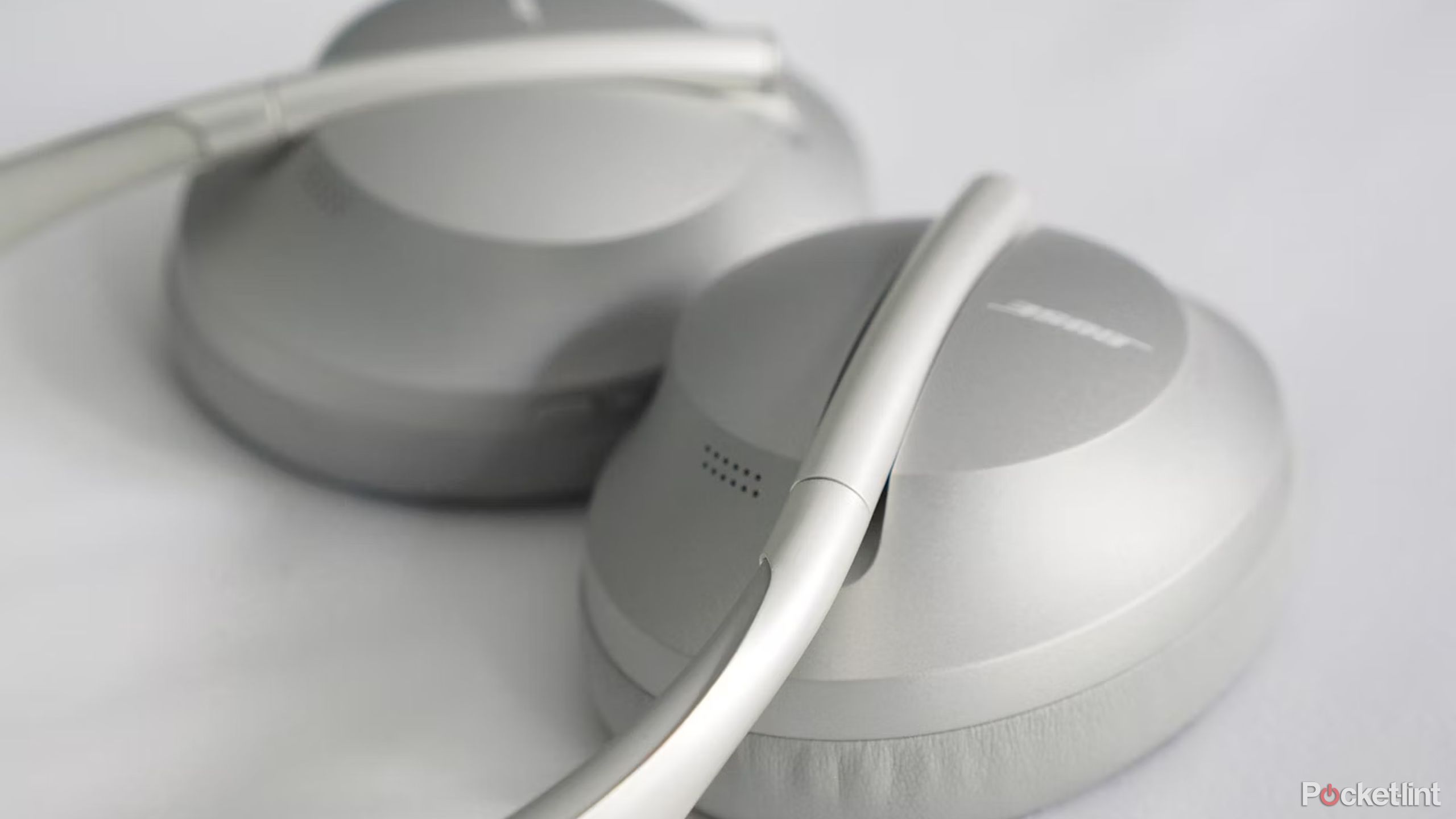5 reasons to buy Bose NC 700 over AirPods Max