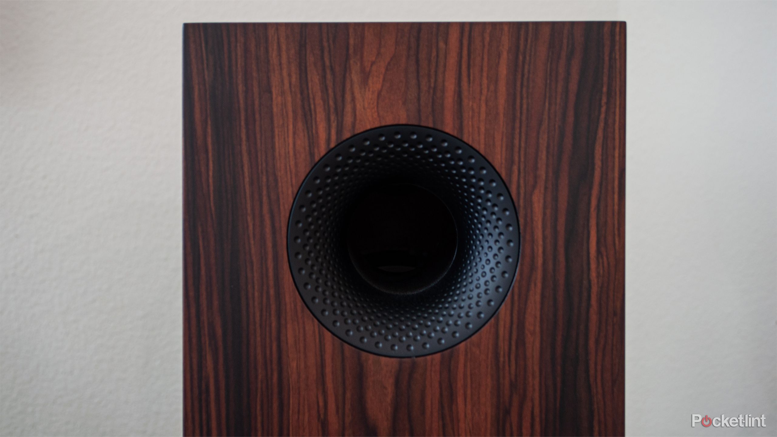 پورت باس Bowers & Wilkins 706 S3