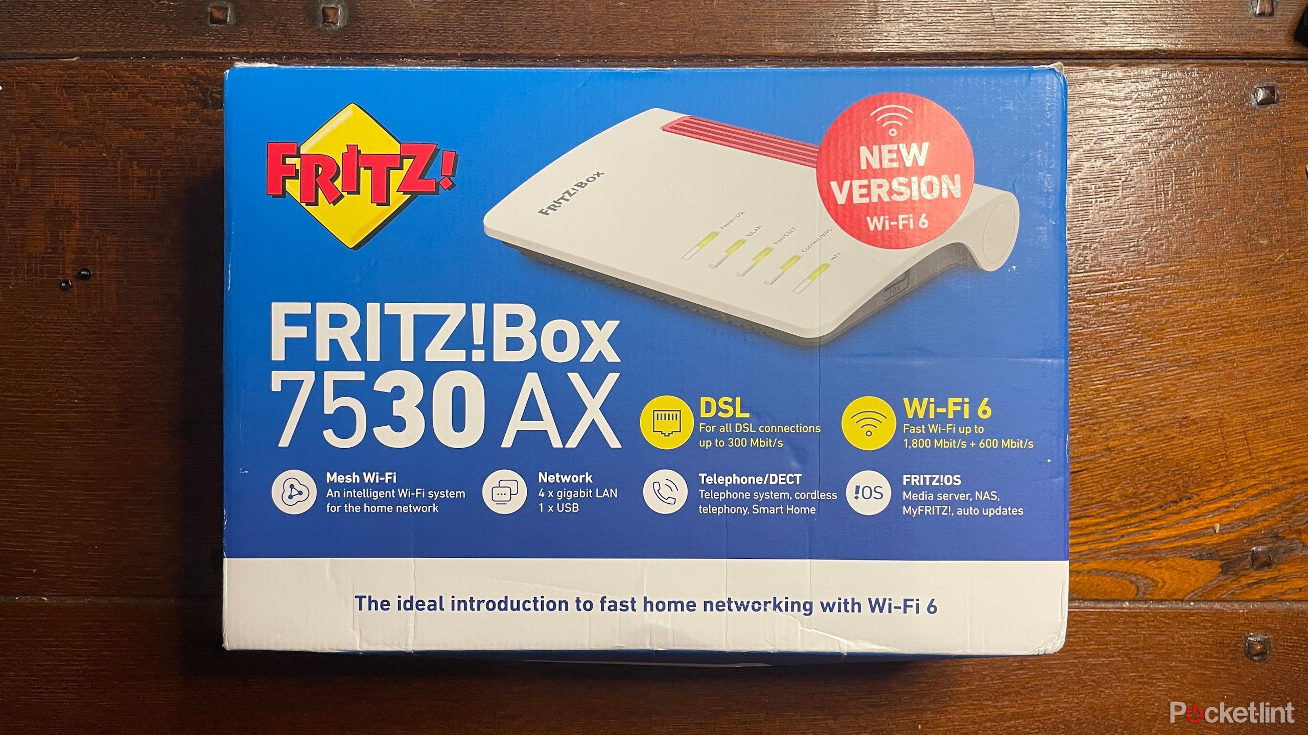 Frtiz!Box 7530 AX DSL modem and router broadband Hub packaging