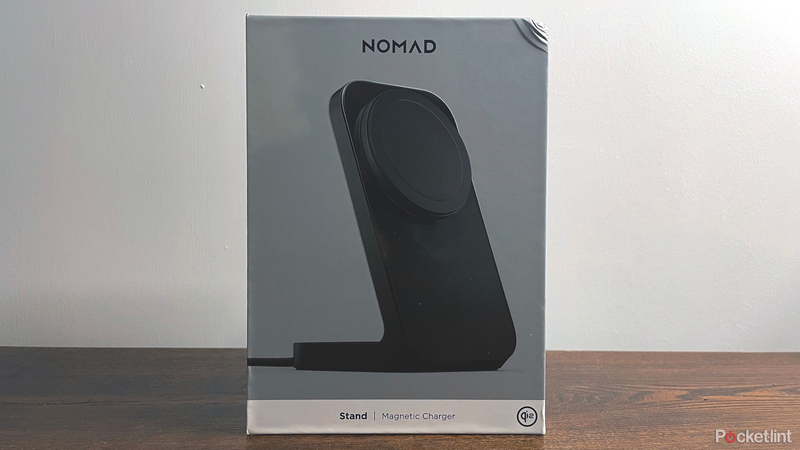 Nomad Qi2 Wireless Charging Stand packaging