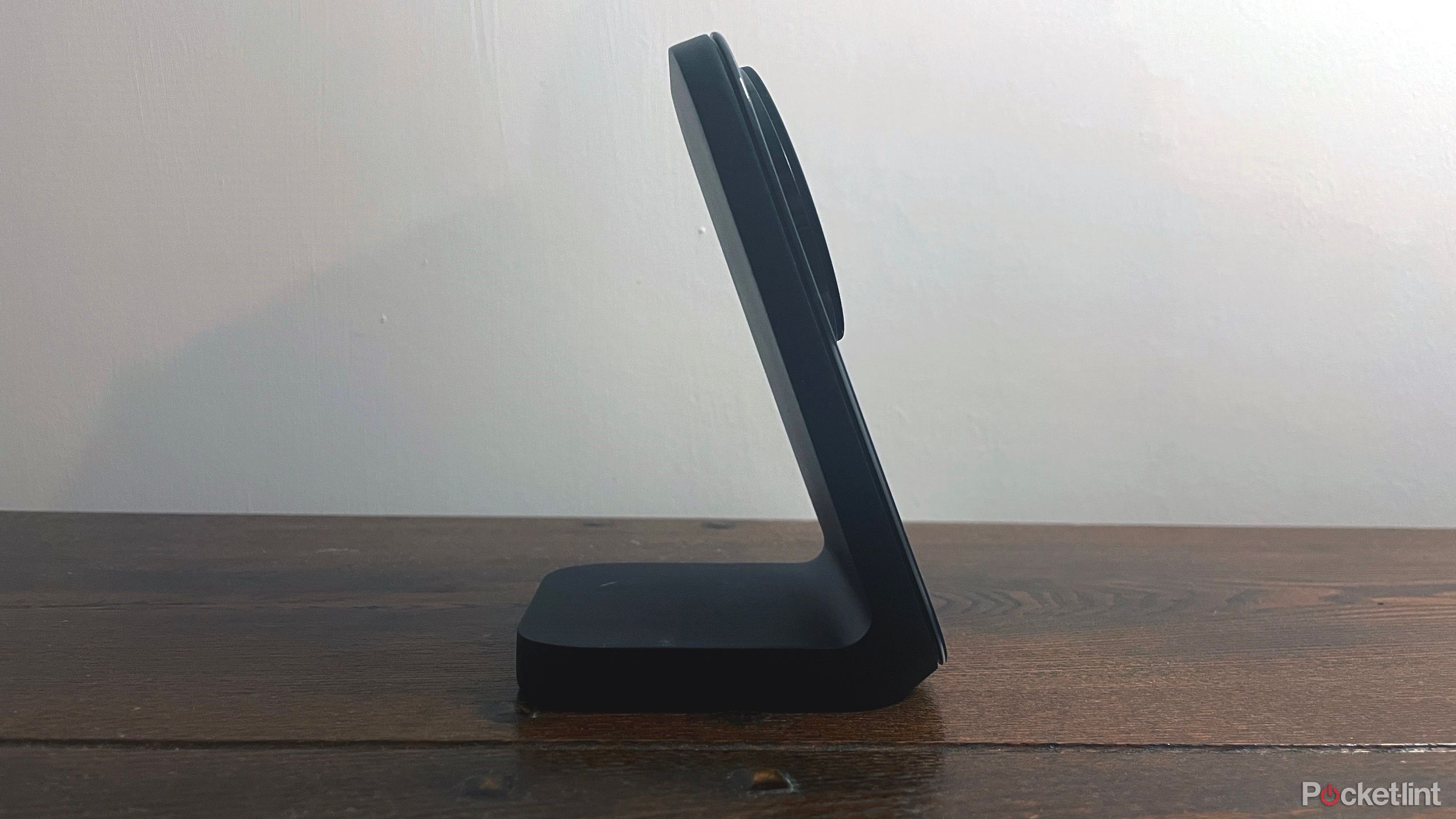 Nomad Qi2 Wireless Charging Stand side view