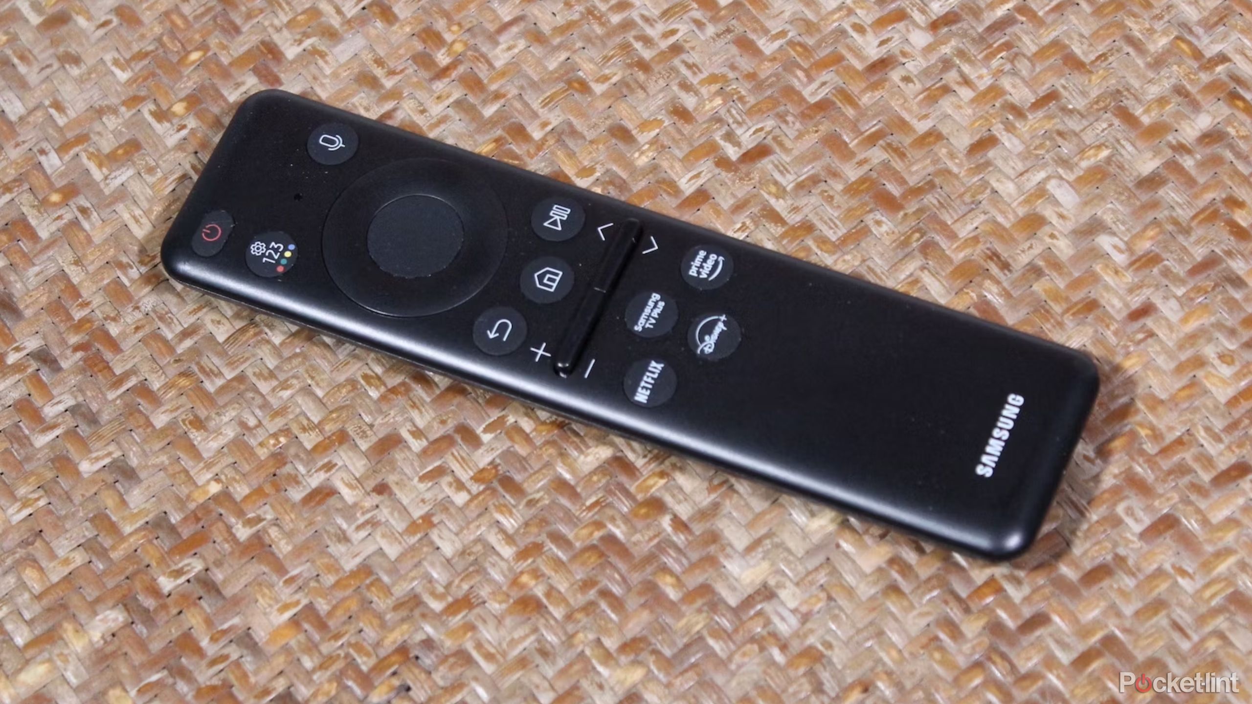 Samsung QN95C remote